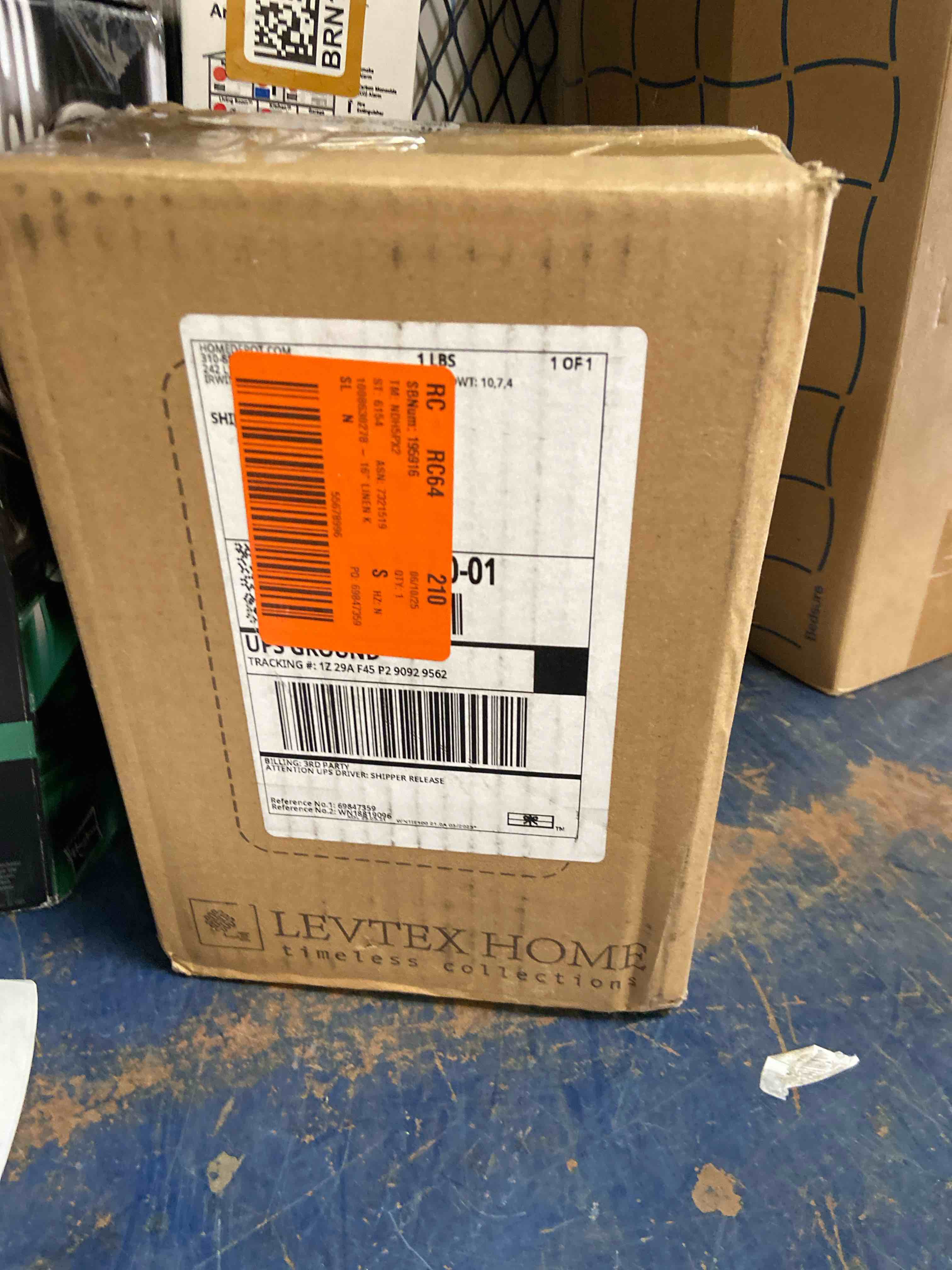 https://s3.amazonaws.com/lotting-images-prod/phillipi/BRN1317132_1760368952328.jpeg