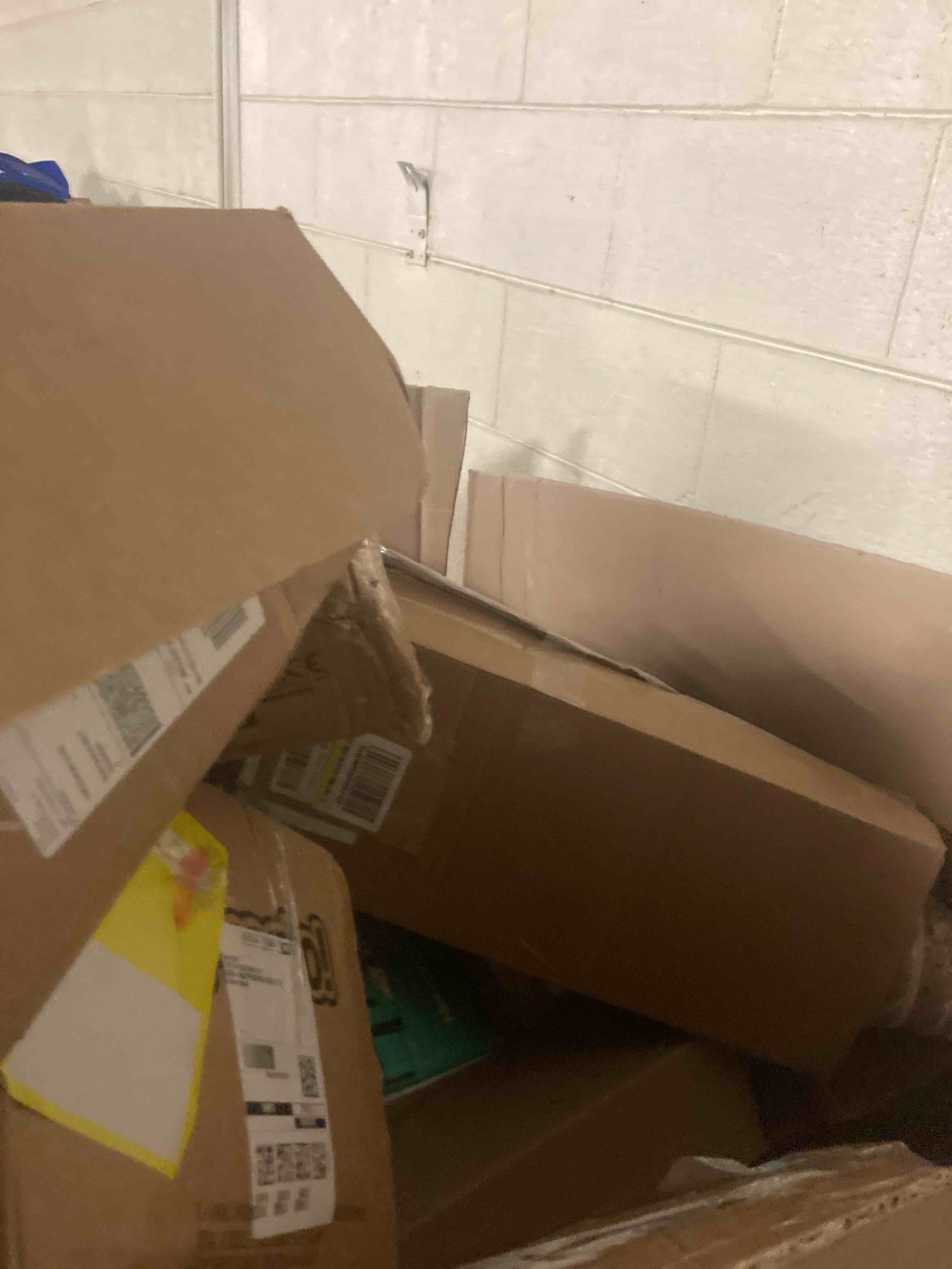https://s3.amazonaws.com/lotting-images-prod/phillipi/BRN1318372_1755114391849.jpeg