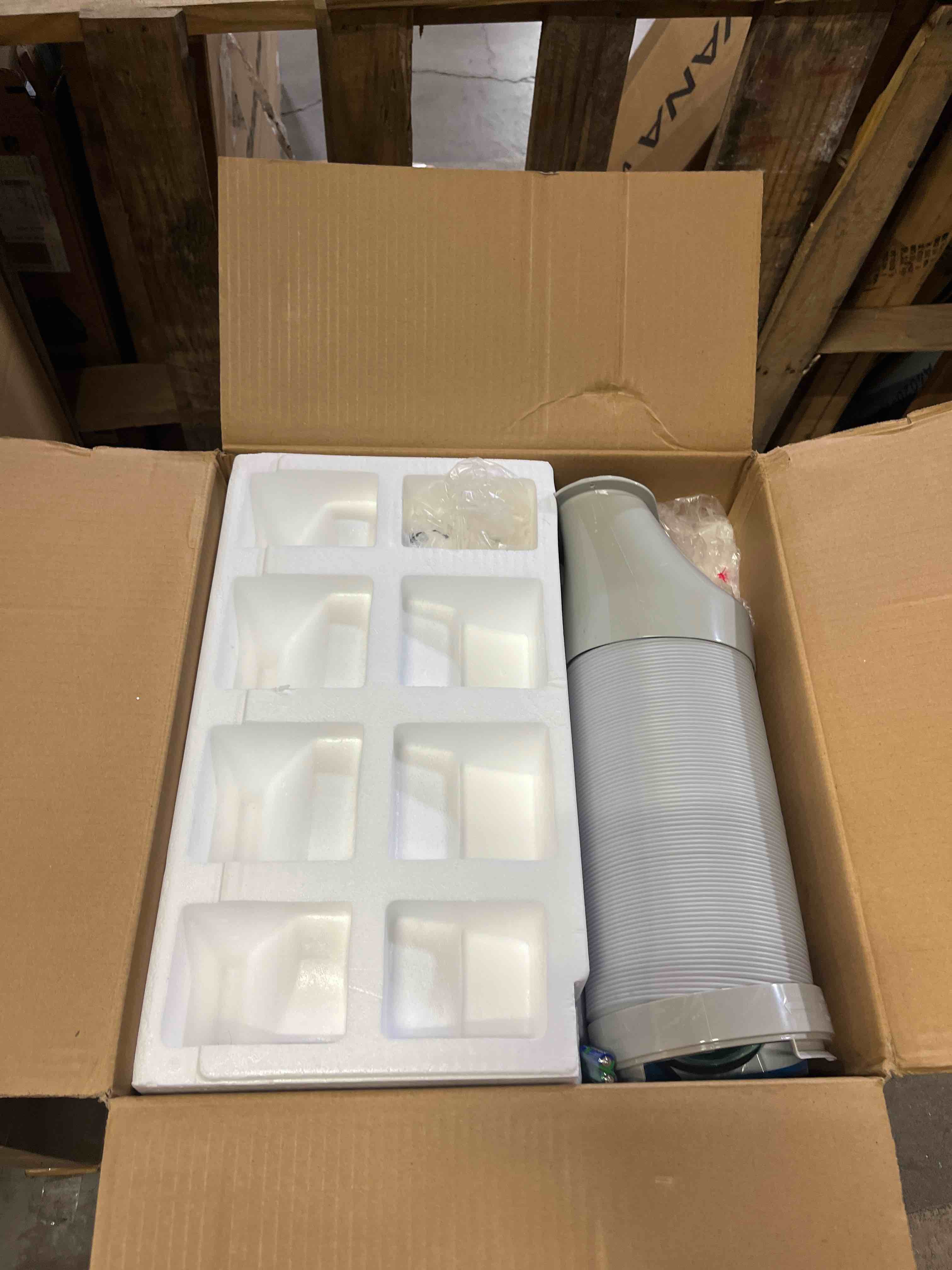 https://s3.amazonaws.com/lotting-images-prod/phillipi/BRN1318596_1758213602299.jpeg
