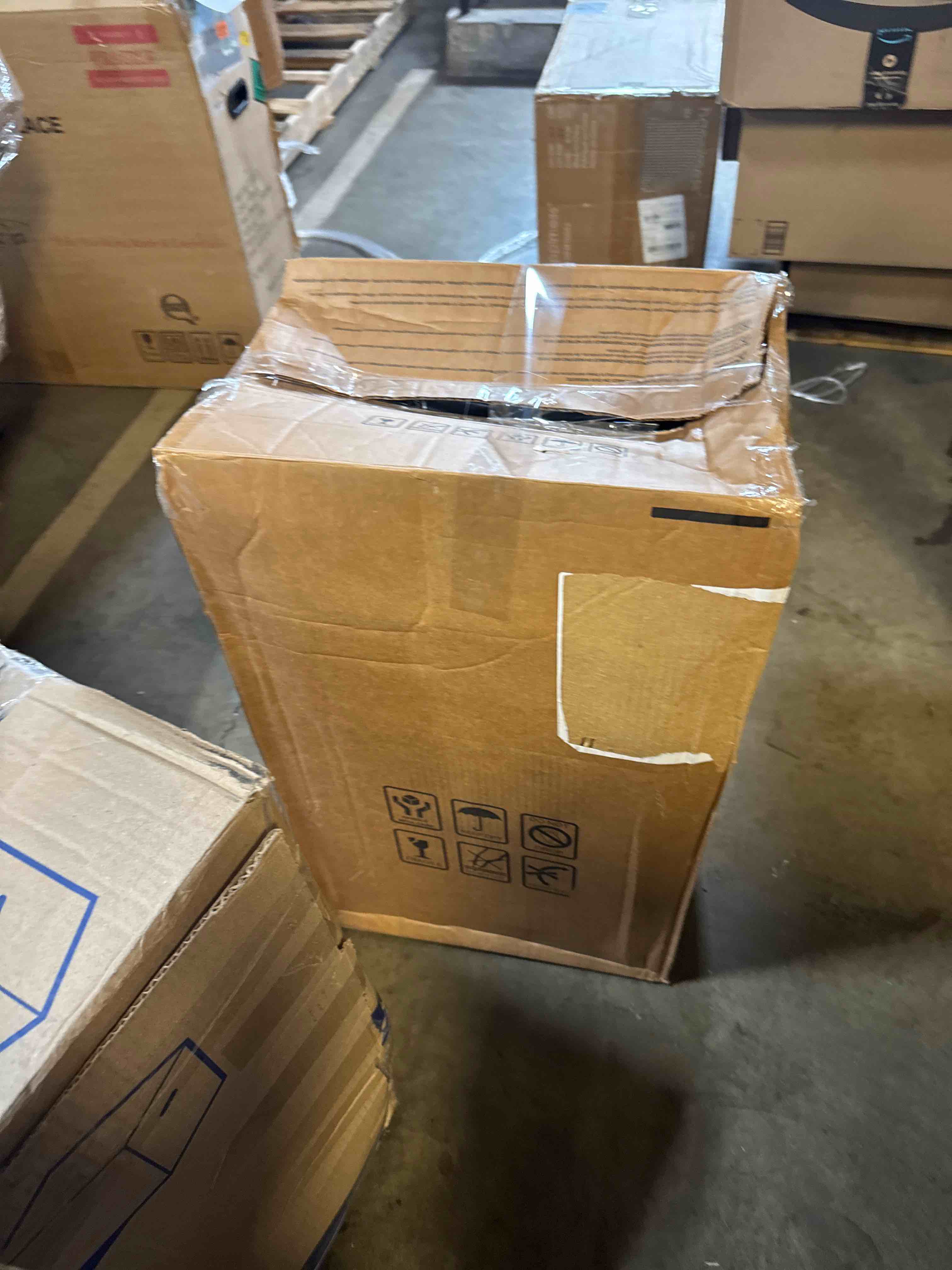 https://s3.amazonaws.com/lotting-images-prod/phillipi/BRN1318680_1758297685615.jpeg