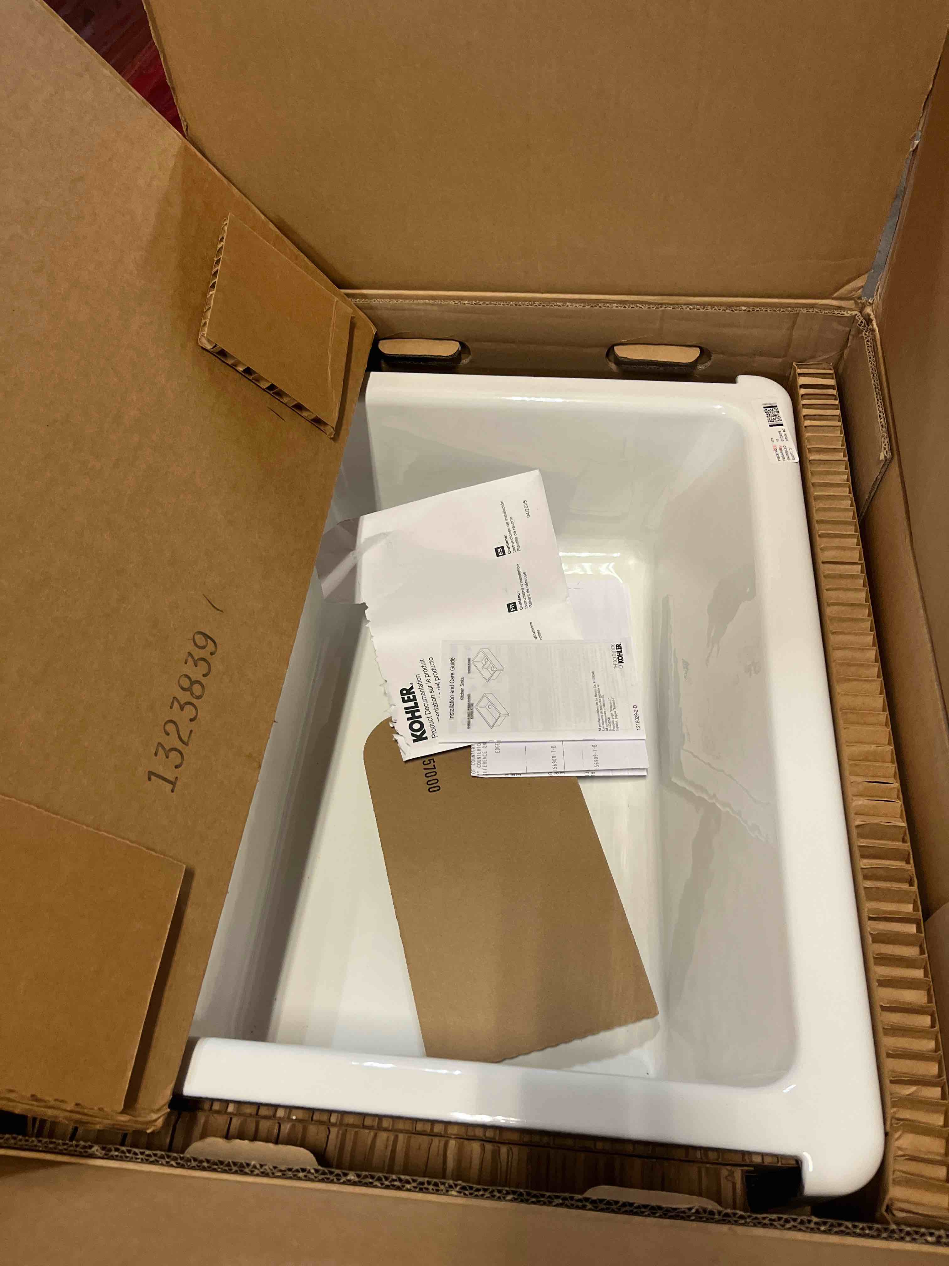 https://s3.amazonaws.com/lotting-images-prod/phillipi/BRN1318688_1759346746807.jpeg