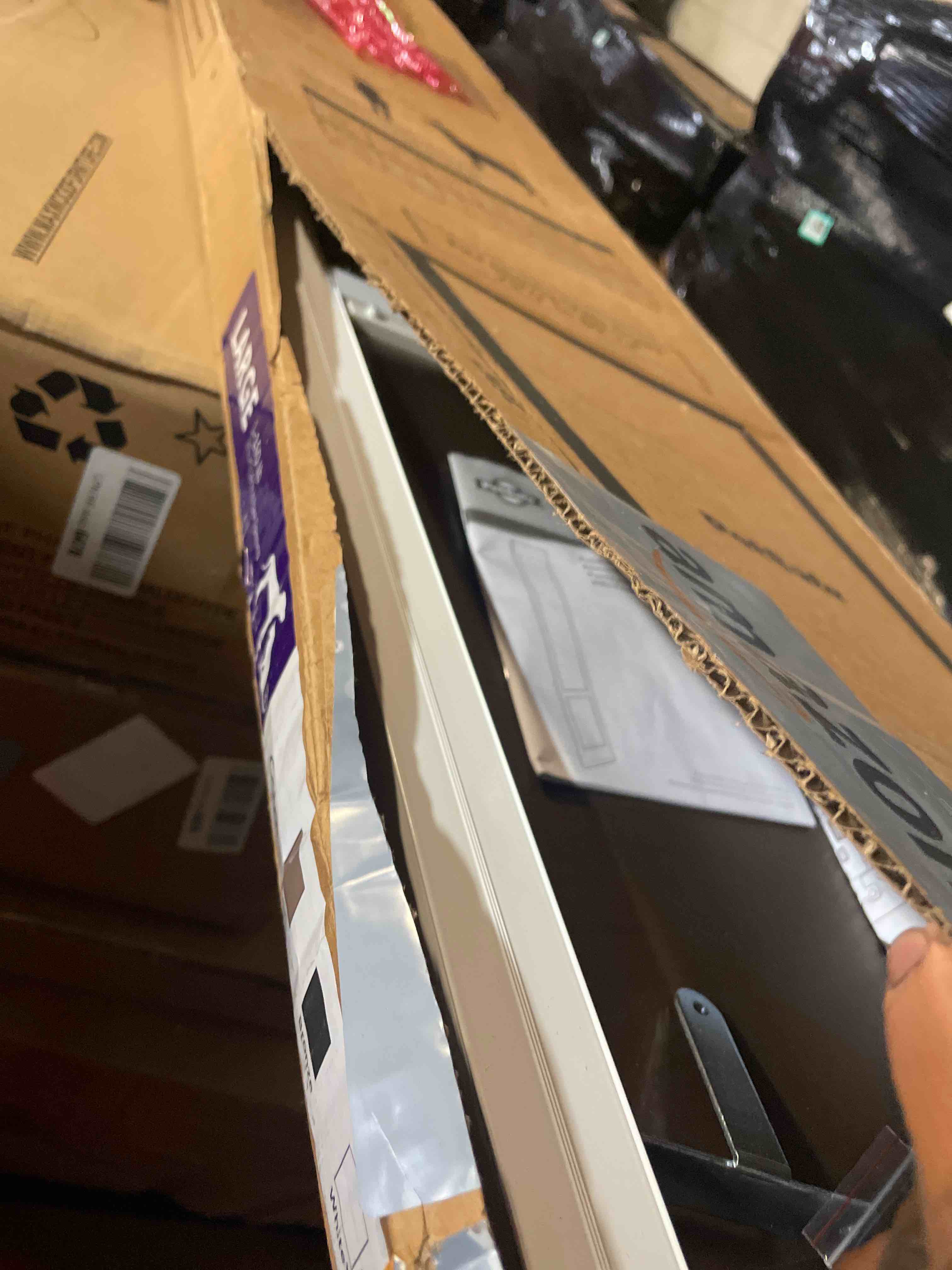 https://s3.amazonaws.com/lotting-images-prod/phillipi/BRN1318712_1759407563936.jpeg