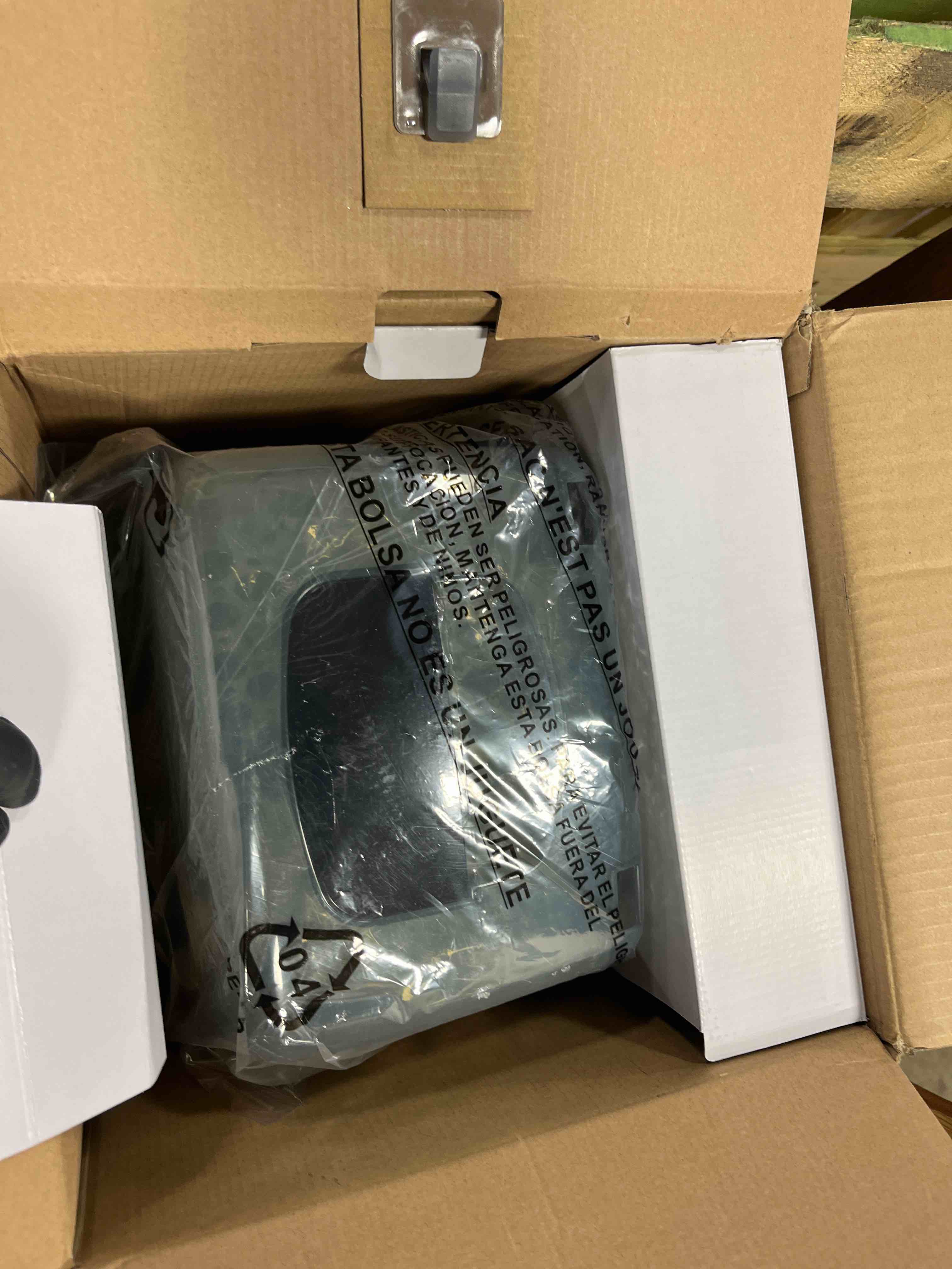 https://s3.amazonaws.com/lotting-images-prod/phillipi/BRN1318748_1759774089198.jpeg
