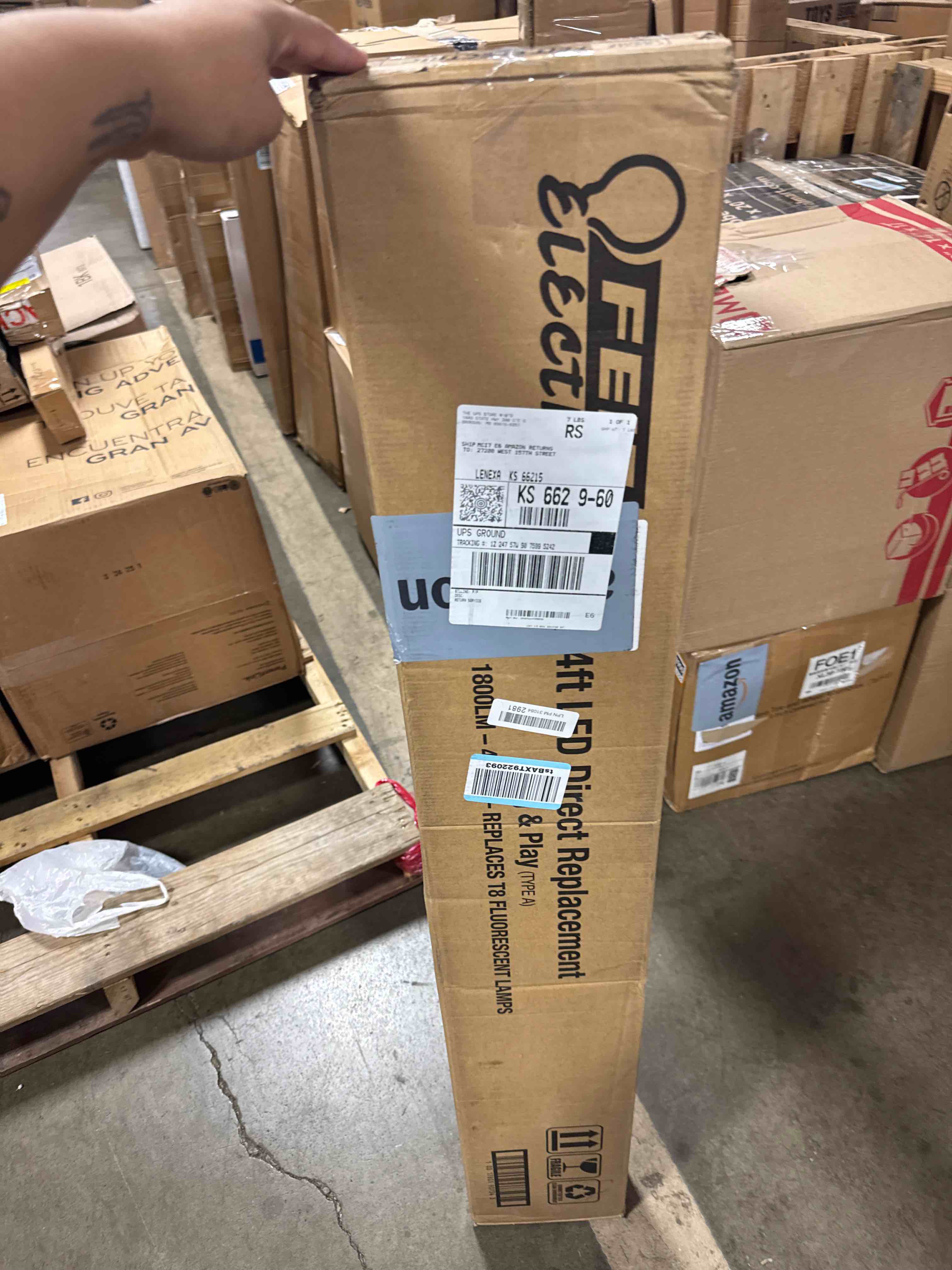 https://s3.amazonaws.com/lotting-images-prod/phillipi/BRN1318911_1760107908945.jpeg