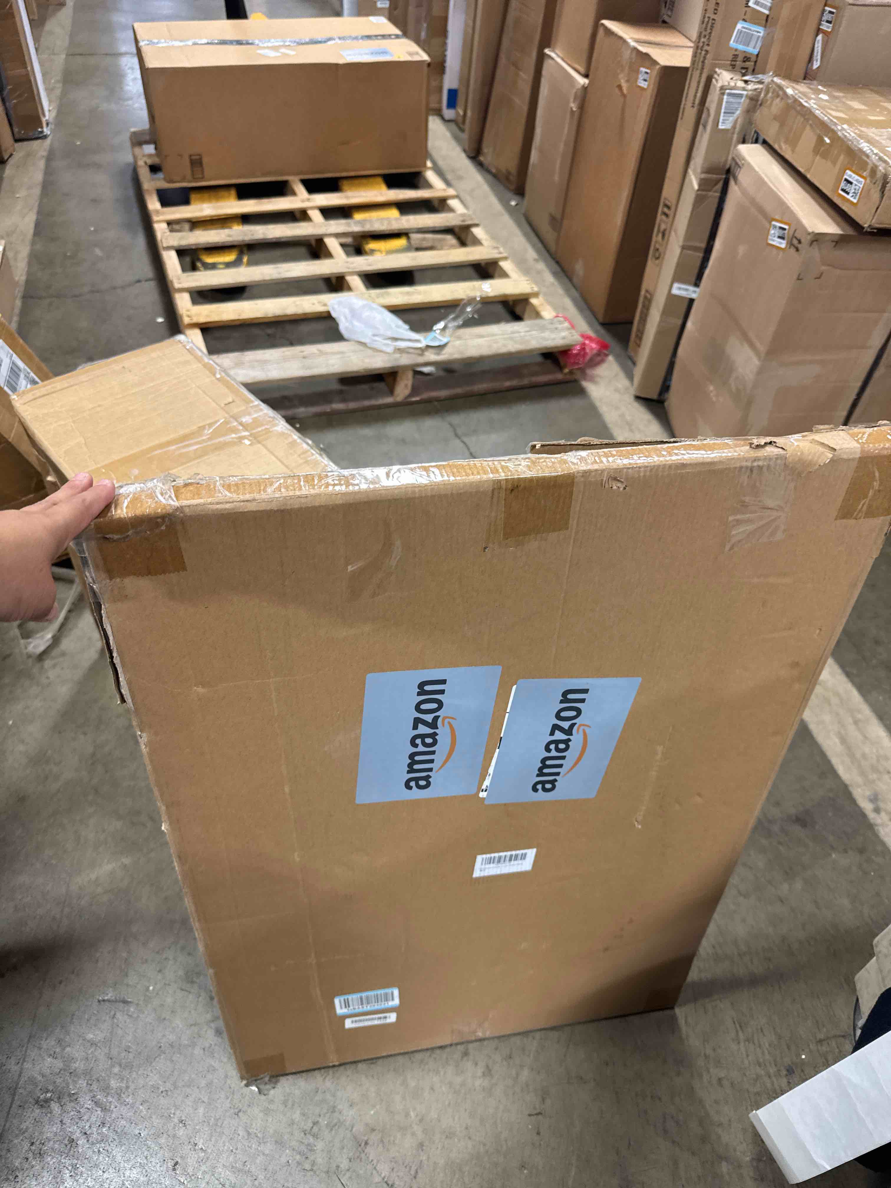 https://s3.amazonaws.com/lotting-images-prod/phillipi/BRN1318921_1760109097873.jpeg