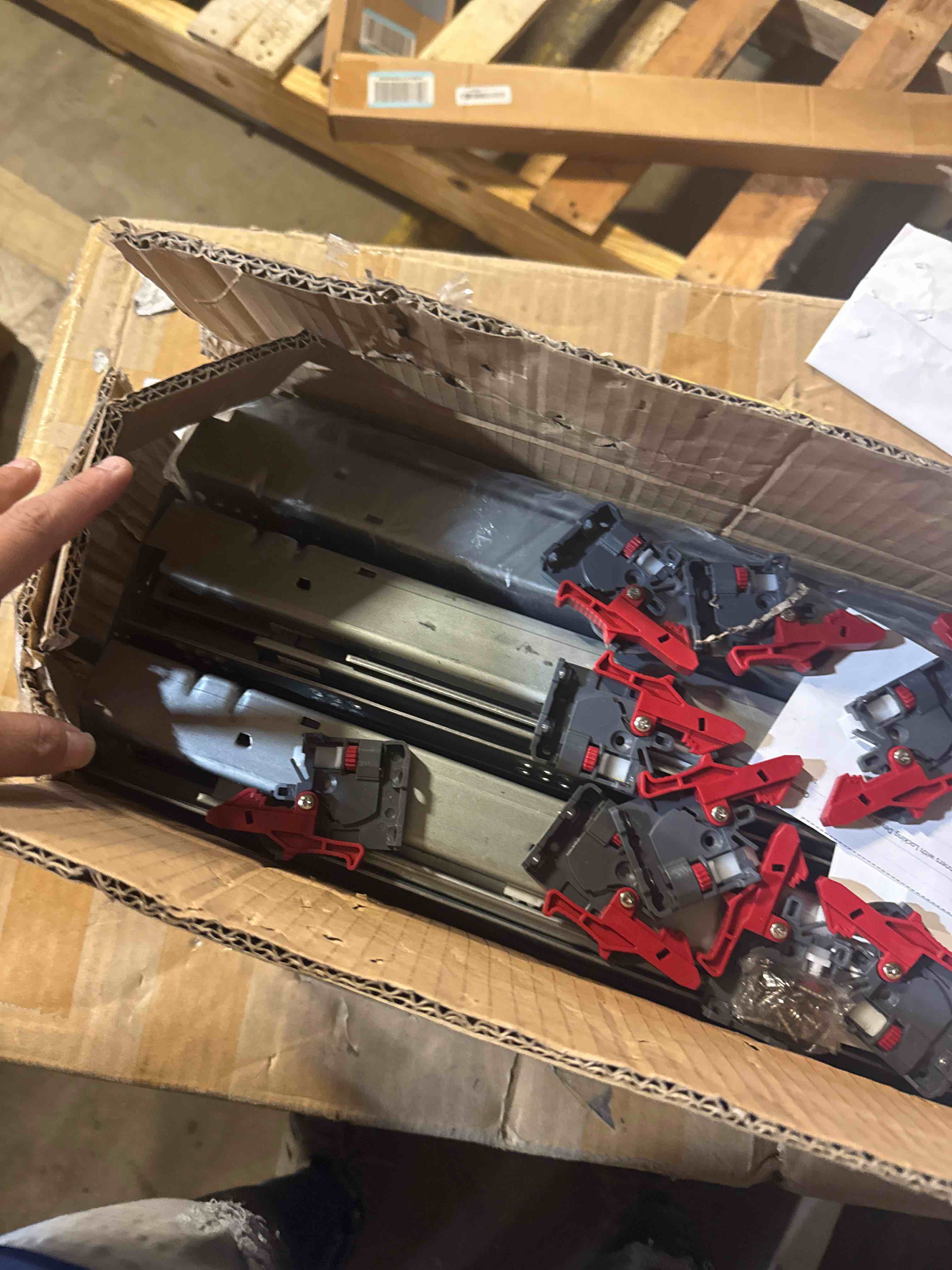 https://s3.amazonaws.com/lotting-images-prod/phillipi/BRN1319031_1760545310443.jpeg