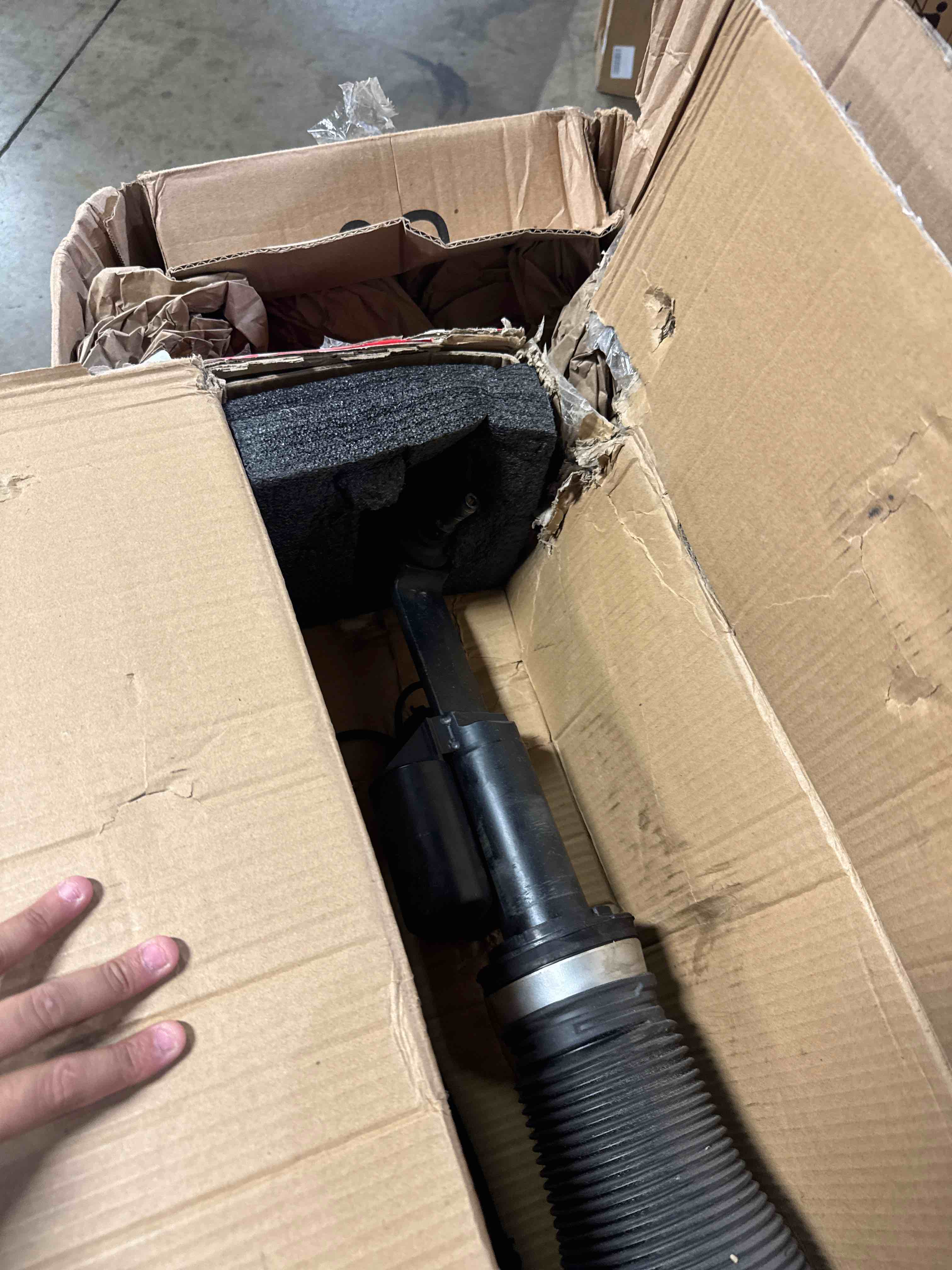 https://s3.amazonaws.com/lotting-images-prod/phillipi/BRN1319208_1760970270449.jpeg