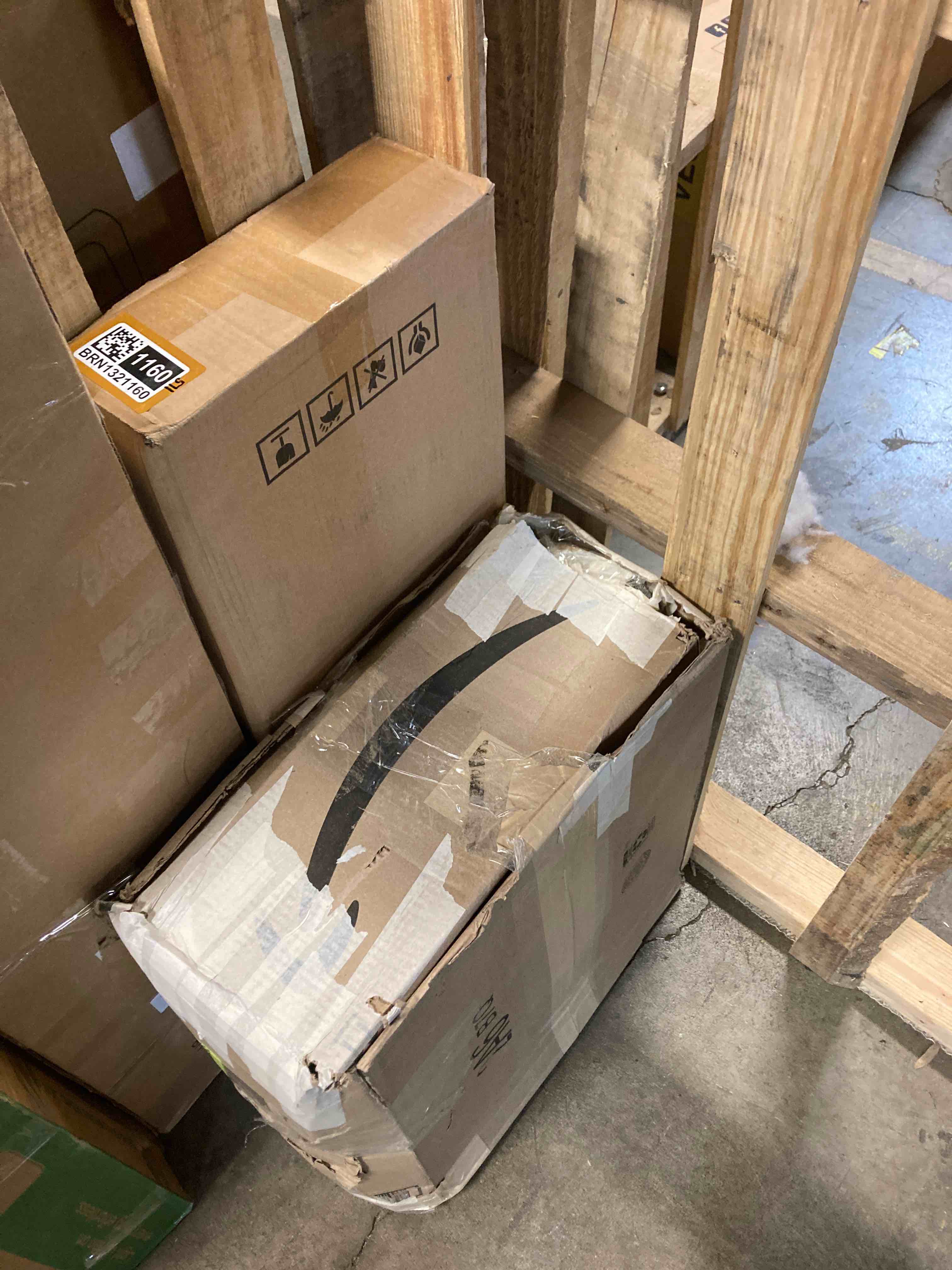 https://s3.amazonaws.com/lotting-images-prod/phillipi/BRN1321155_1744825559368.jpeg