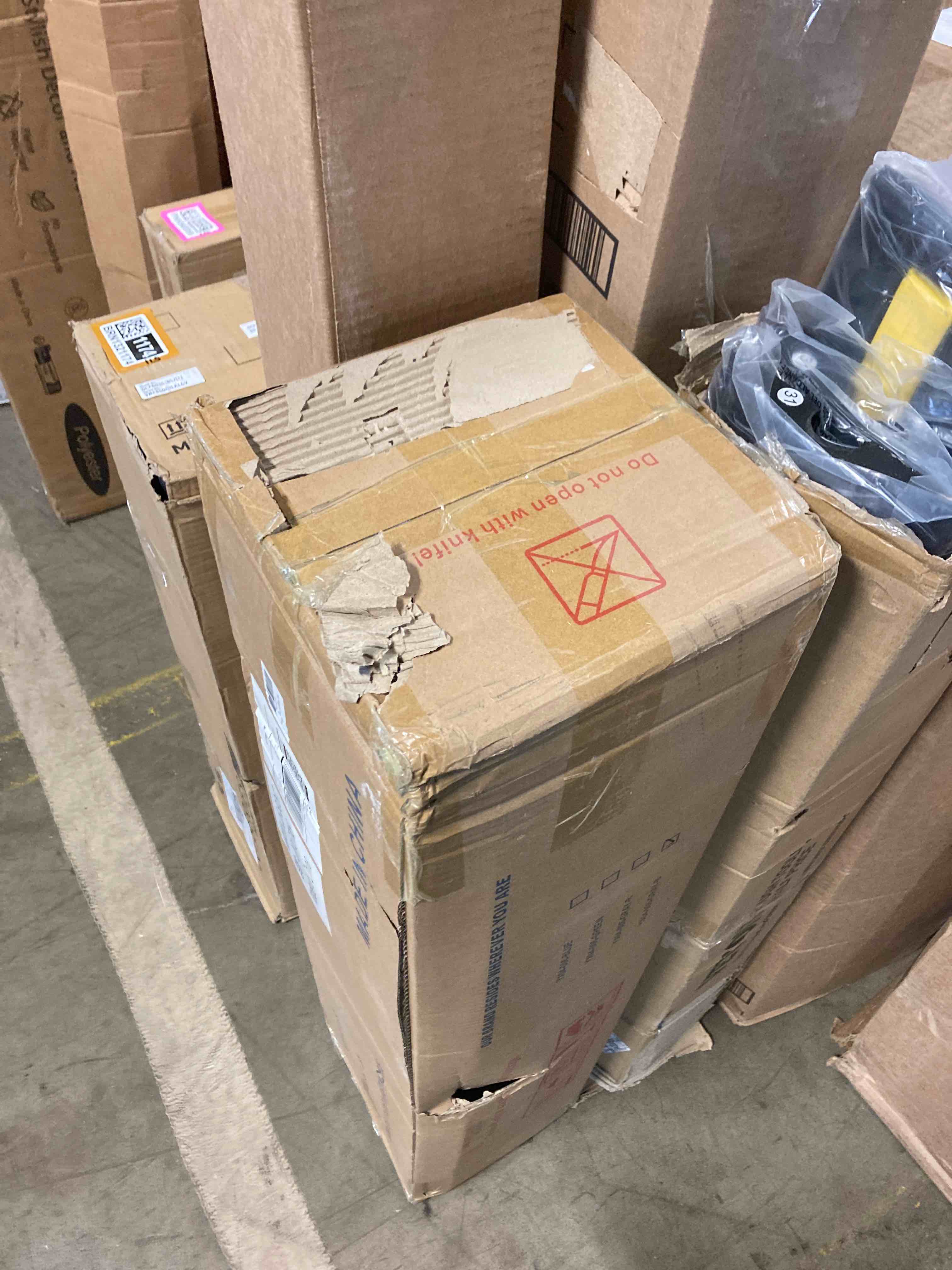 https://s3.amazonaws.com/lotting-images-prod/phillipi/BRN1321168_1744823795952.jpeg