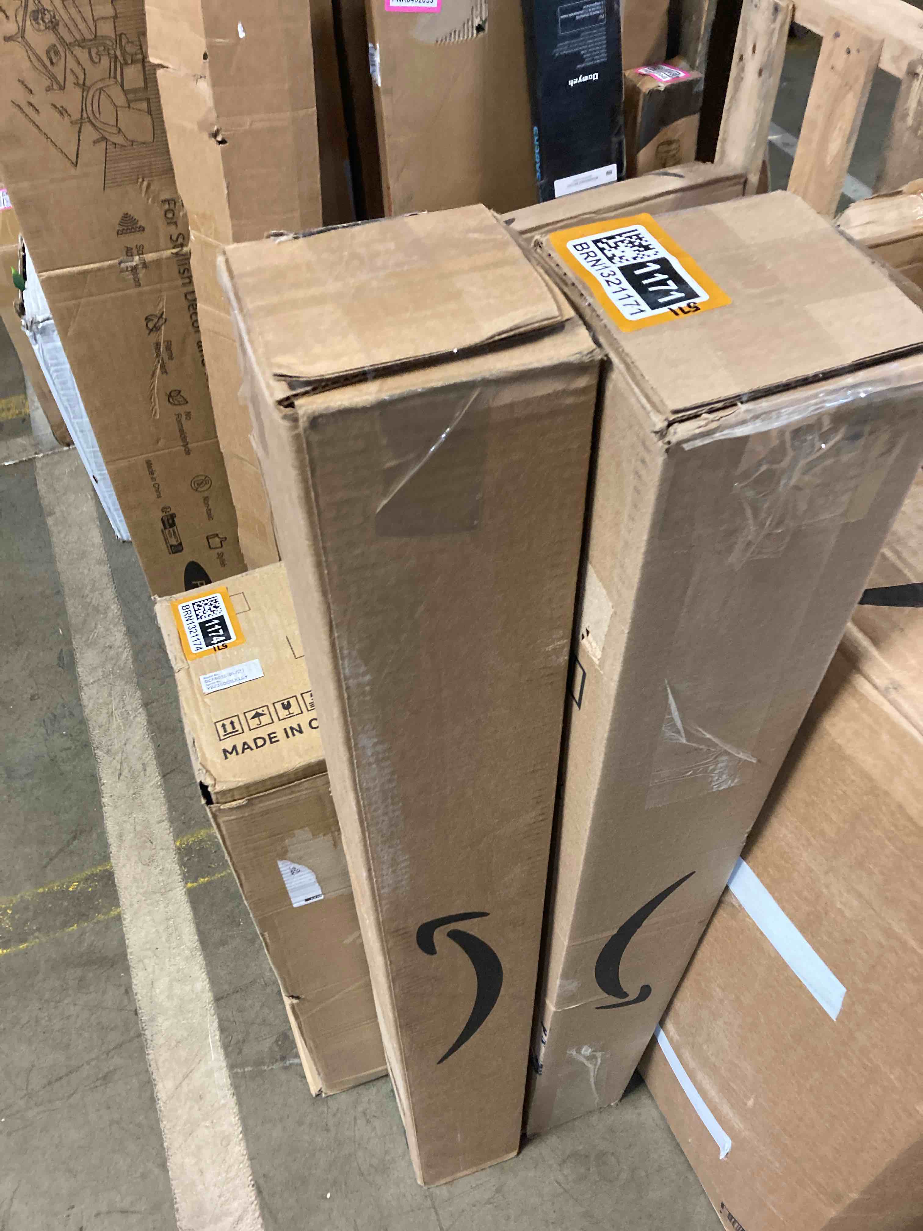 https://s3.amazonaws.com/lotting-images-prod/phillipi/BRN1321170_1744823626263.jpeg
