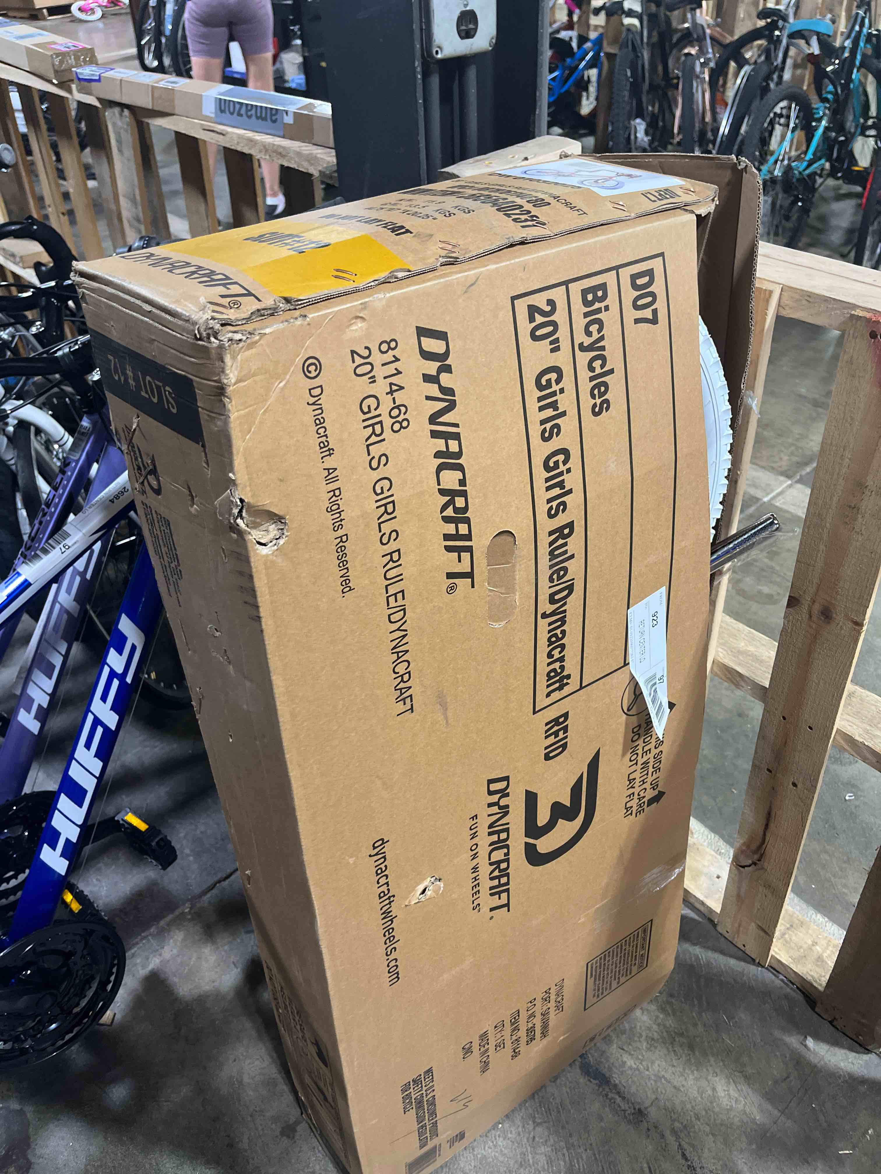 https://s3.amazonaws.com/lotting-images-prod/phillipi/BRN1322401_1751384118202.jpeg