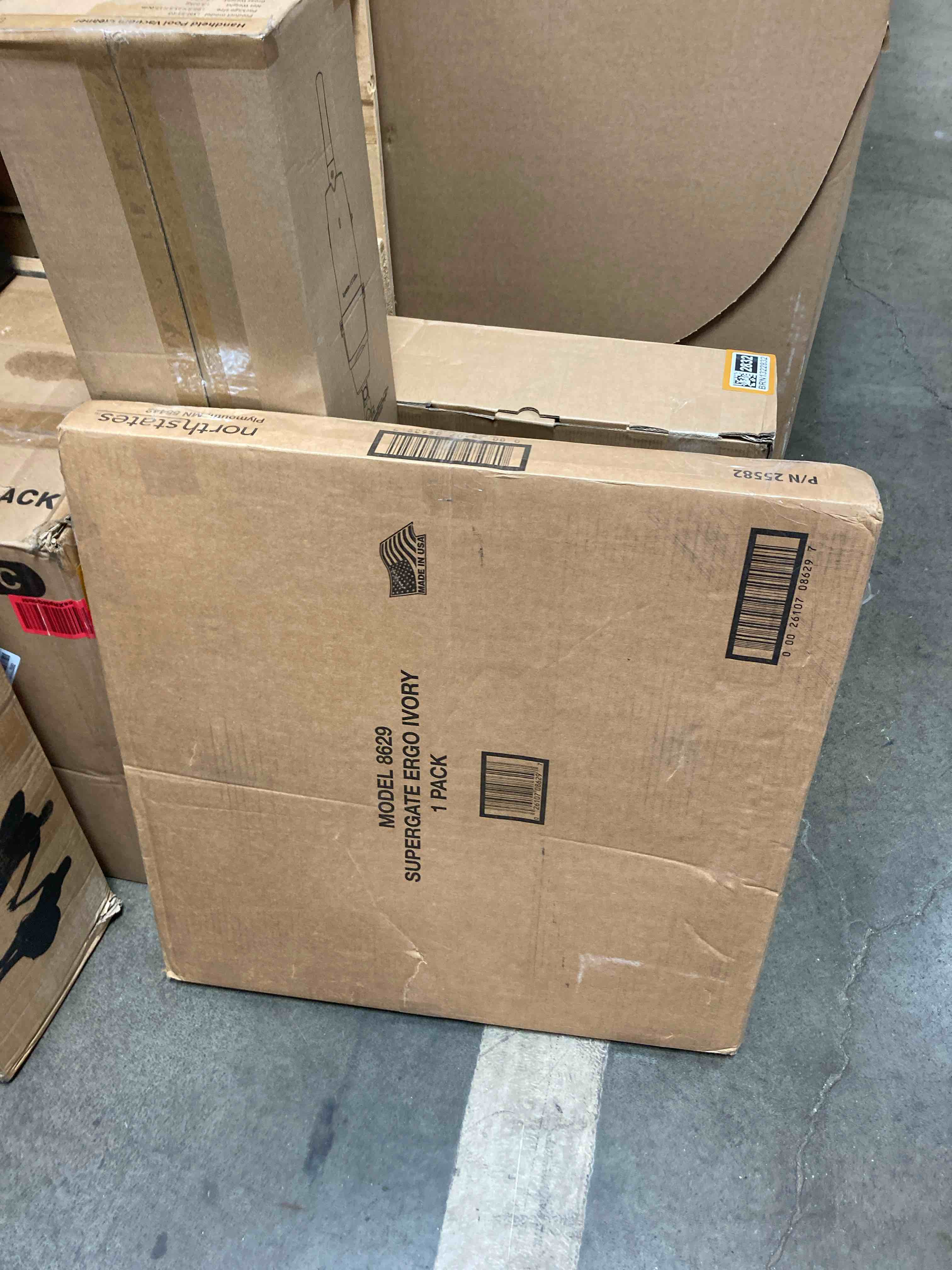 https://s3.amazonaws.com/lotting-images-prod/phillipi/BRN1322838_1753974748052.jpeg