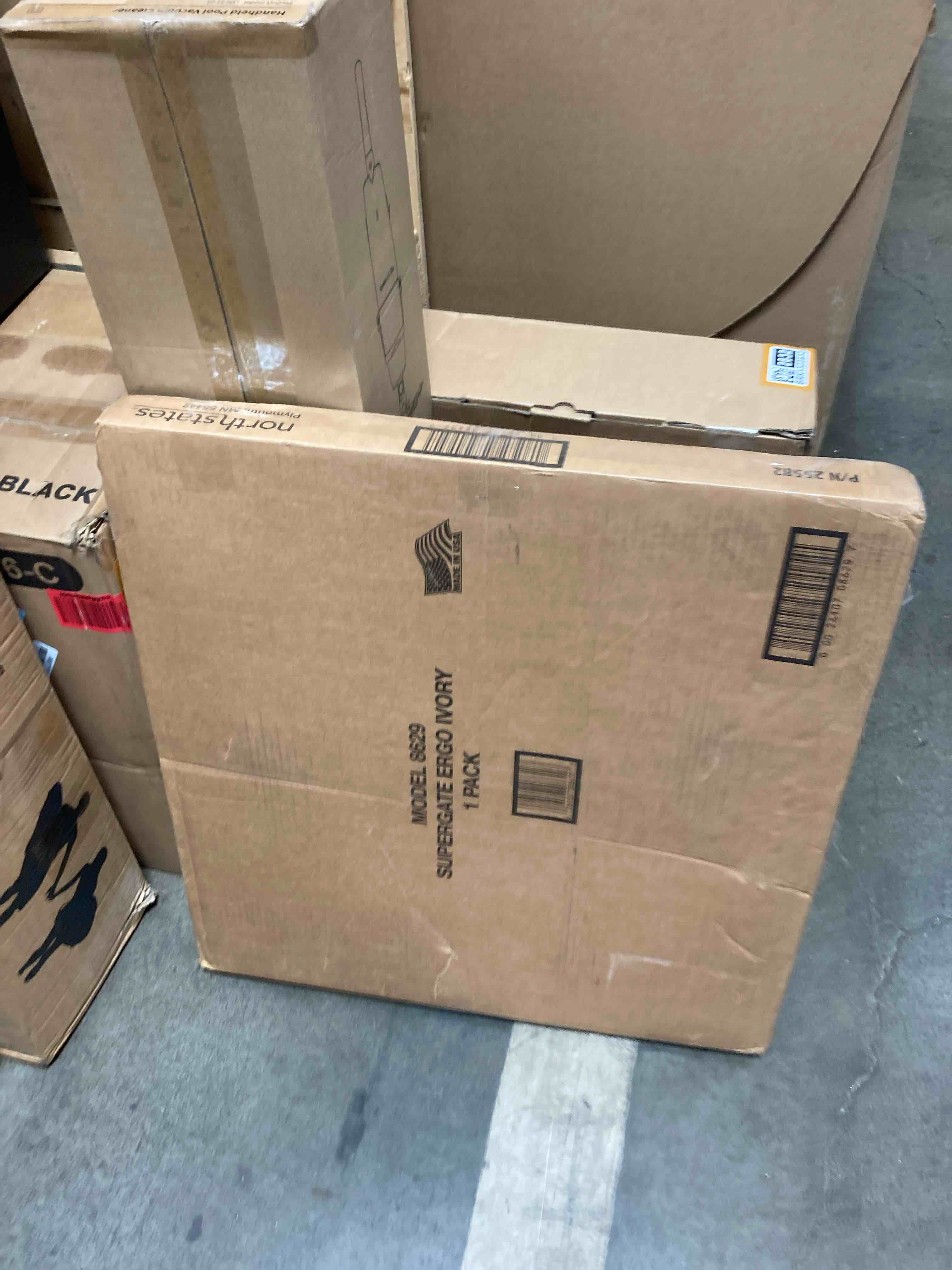 https://s3.amazonaws.com/lotting-images-prod/phillipi/BRN1322838_1753974749153.jpeg