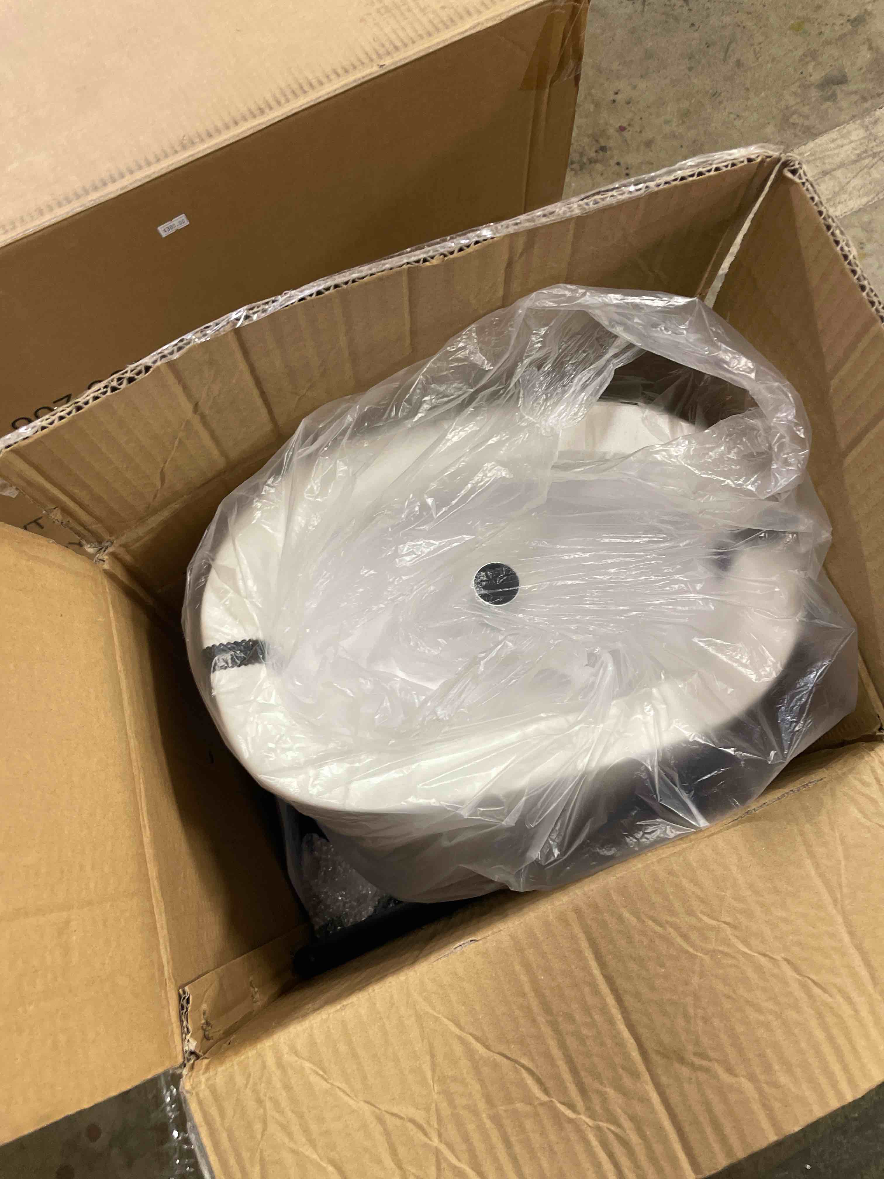 https://s3.amazonaws.com/lotting-images-prod/phillipi/BRN1322928_1755091764057.jpeg