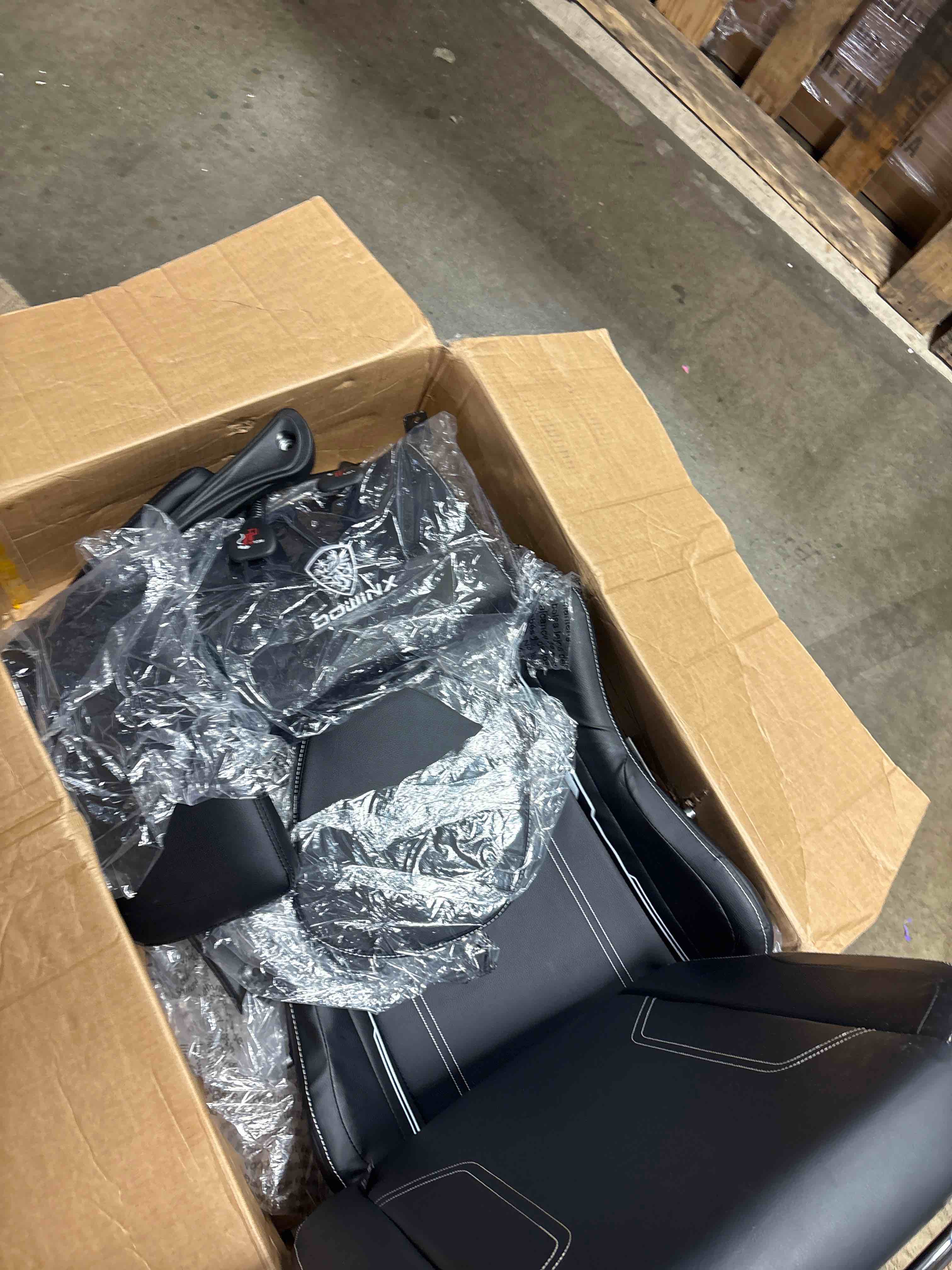 https://s3.amazonaws.com/lotting-images-prod/phillipi/BRN1323001_1755100104940.jpeg