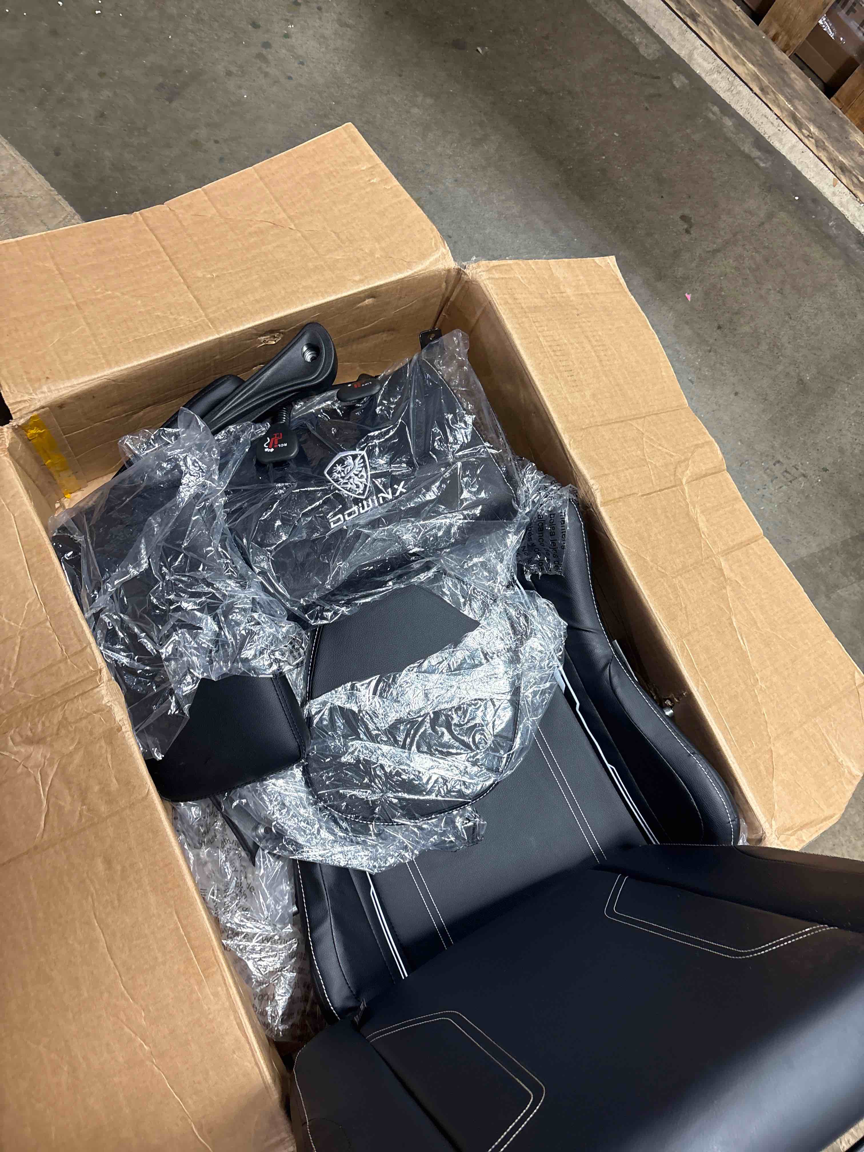 https://s3.amazonaws.com/lotting-images-prod/phillipi/BRN1323001_1755100105756.jpeg