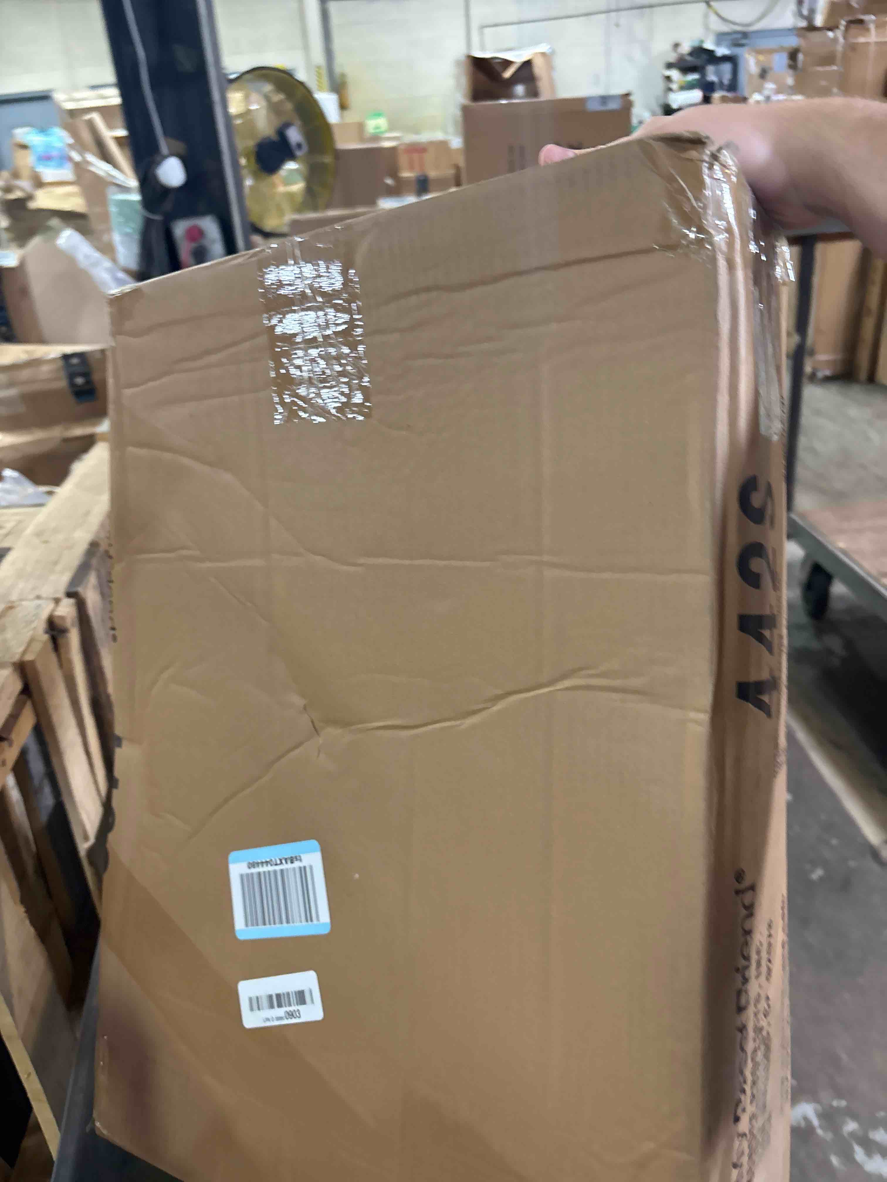 https://s3.amazonaws.com/lotting-images-prod/phillipi/BRN1323021_1755280320946.jpeg