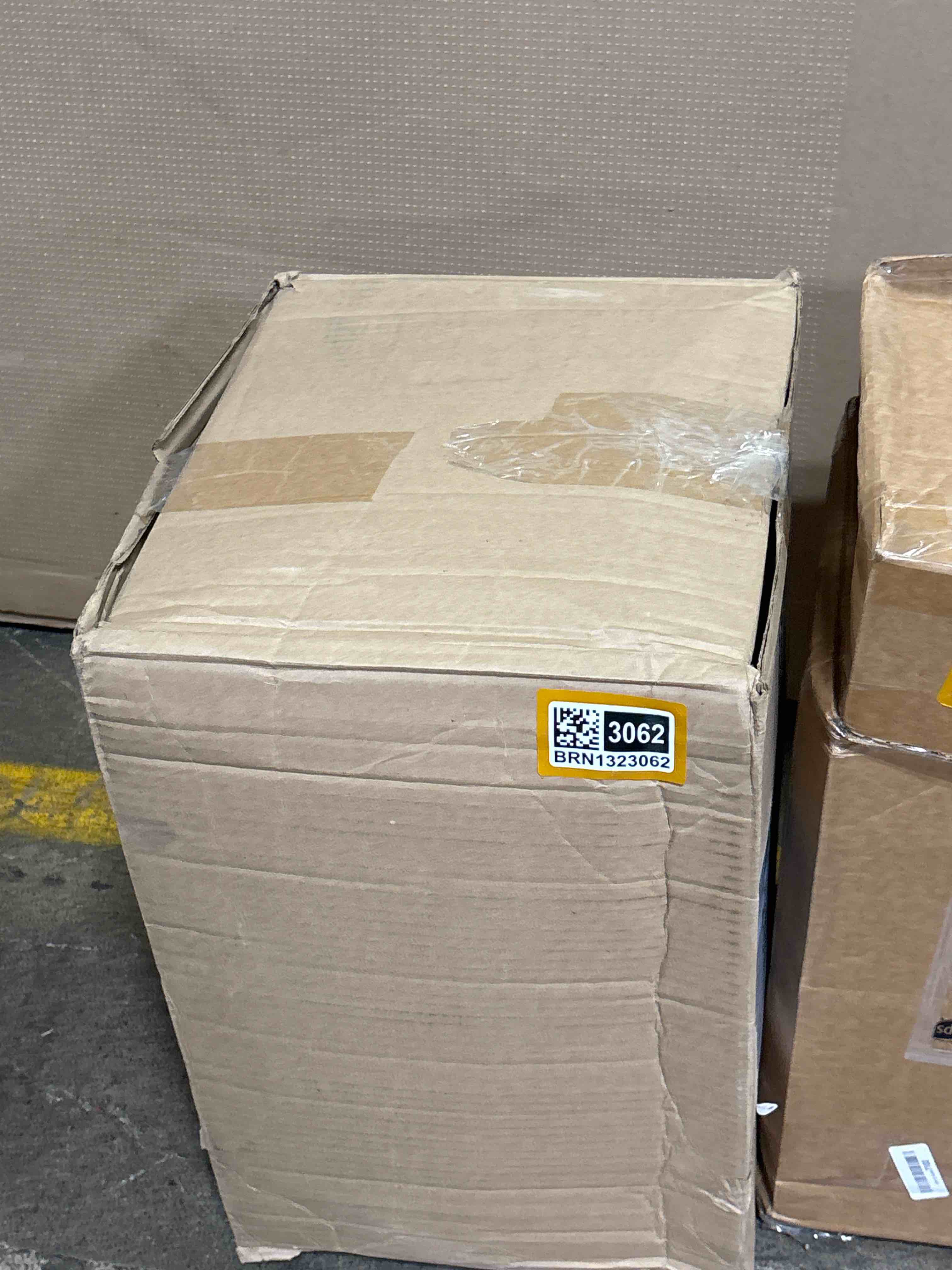 https://s3.amazonaws.com/lotting-images-prod/phillipi/BRN1323062_1755542788438.jpeg