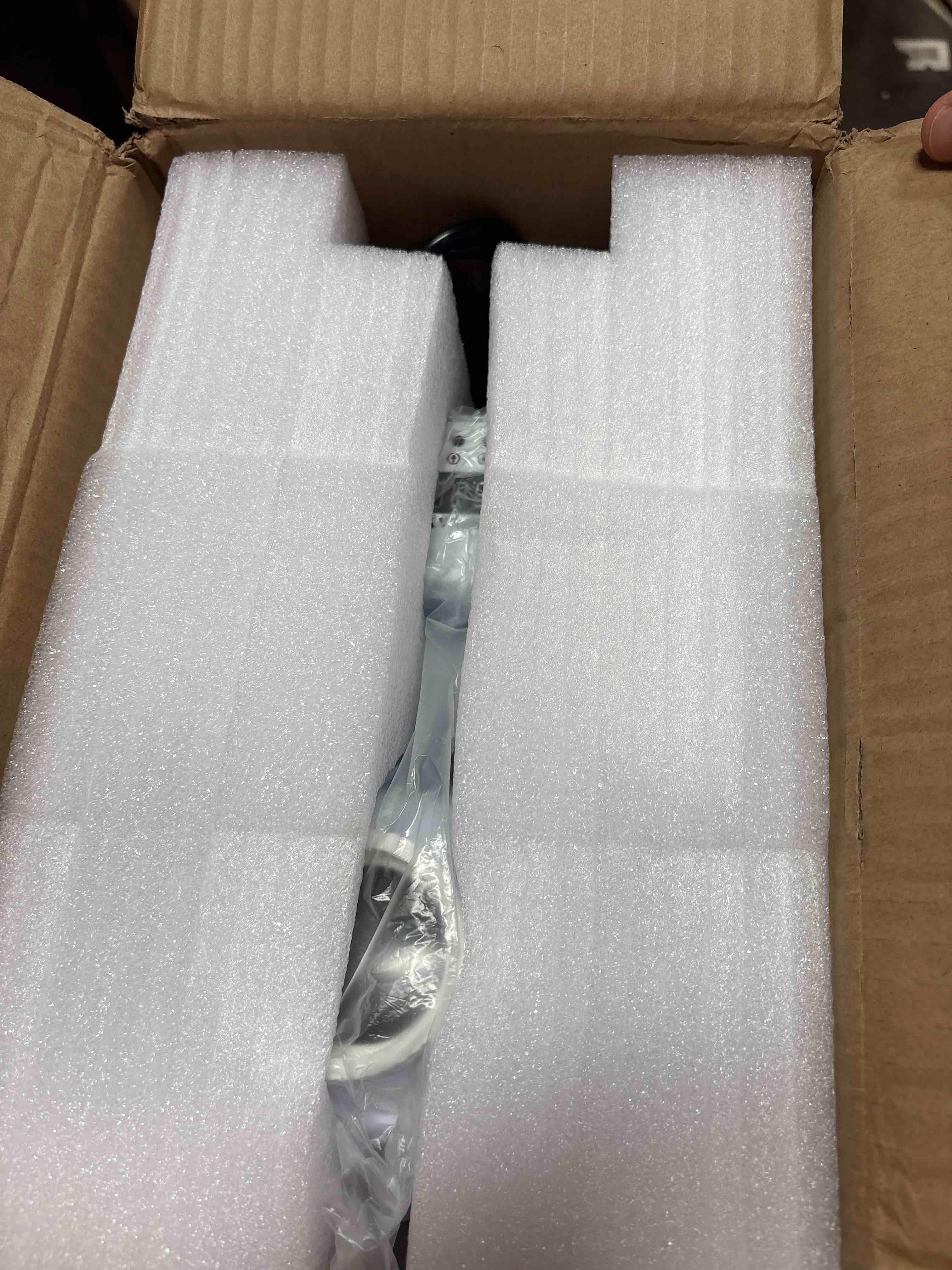 https://s3.amazonaws.com/lotting-images-prod/phillipi/BRN1323179_1756474551829.jpeg