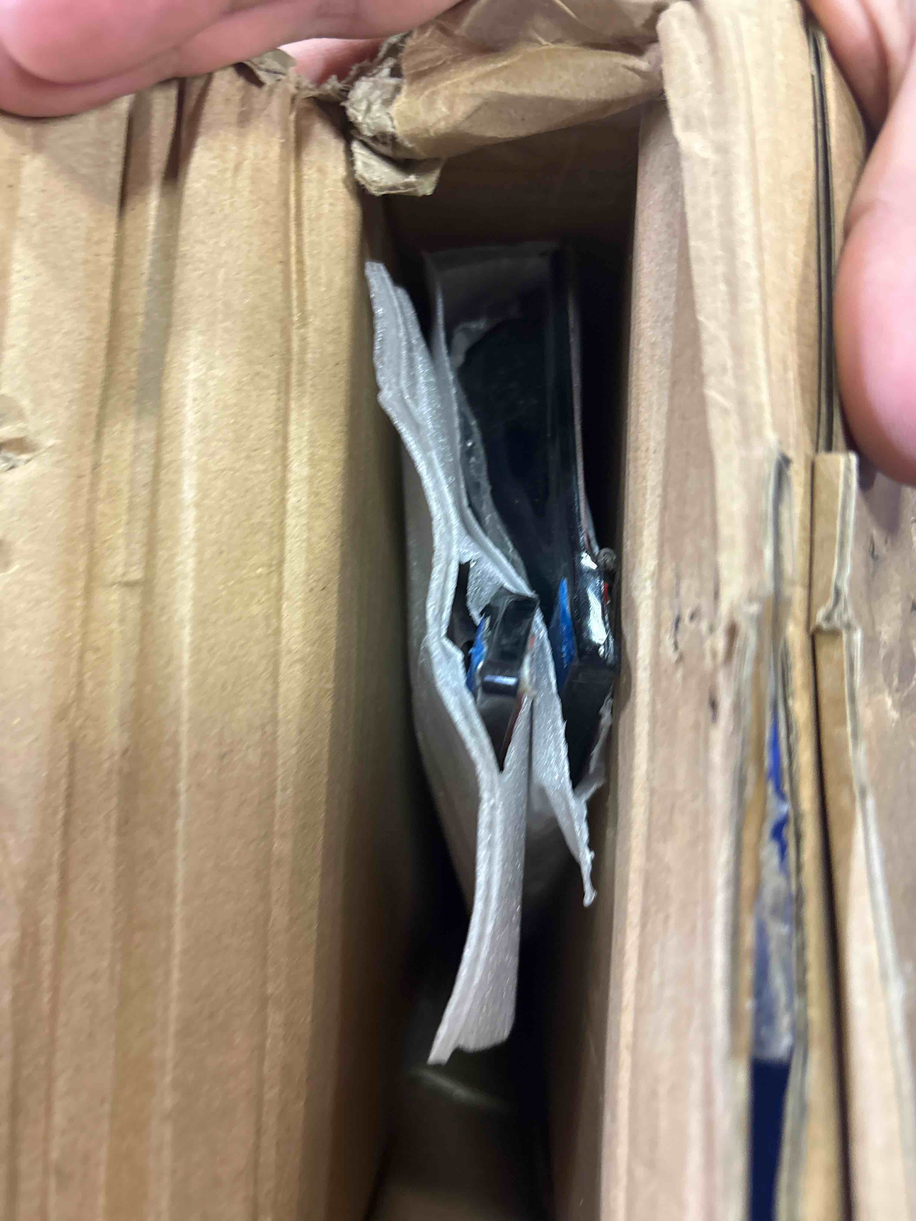https://s3.amazonaws.com/lotting-images-prod/phillipi/BRN1323214_1756401827472.jpeg