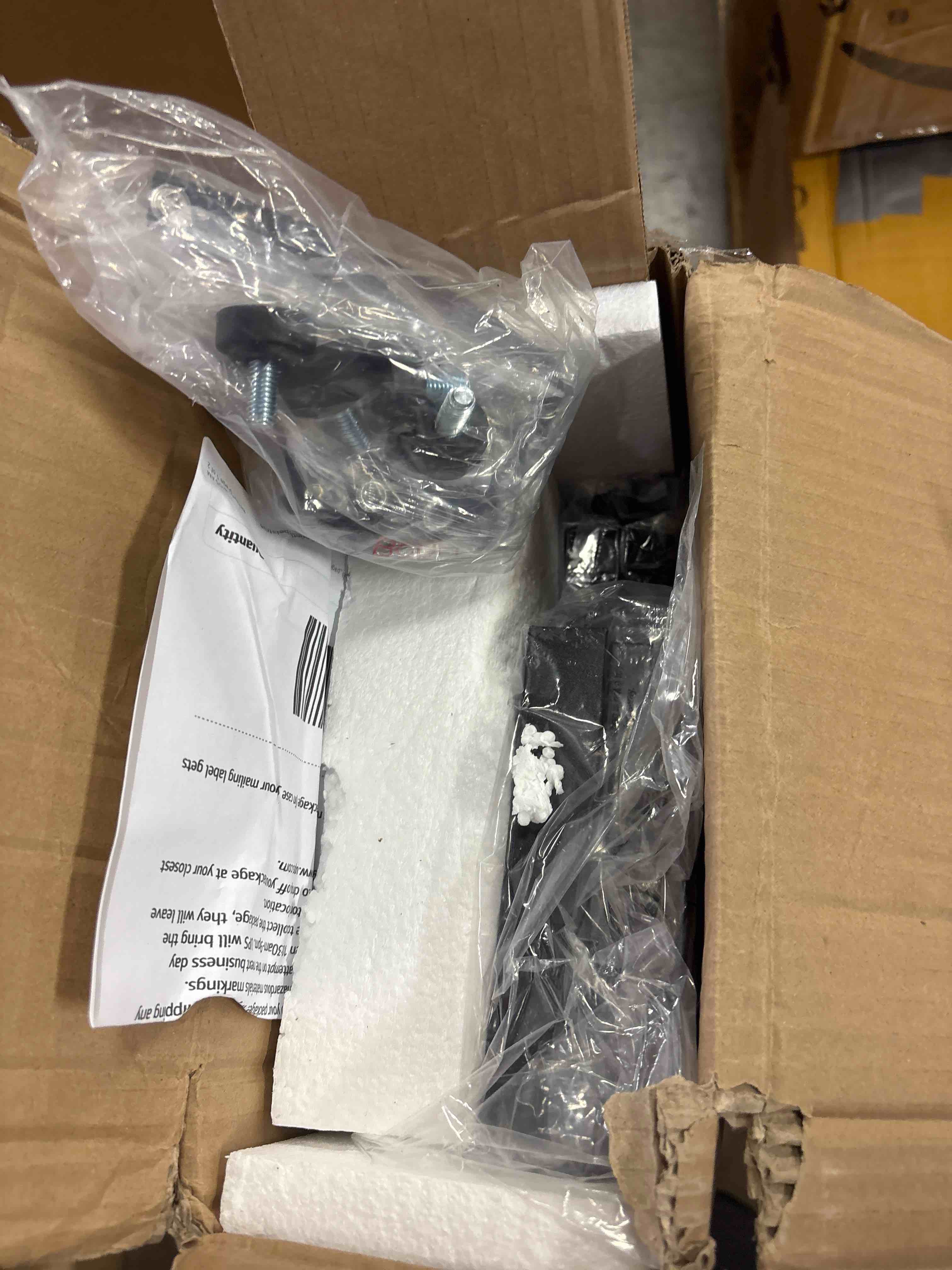 https://s3.amazonaws.com/lotting-images-prod/phillipi/BRN1323218_1756401069825.jpeg