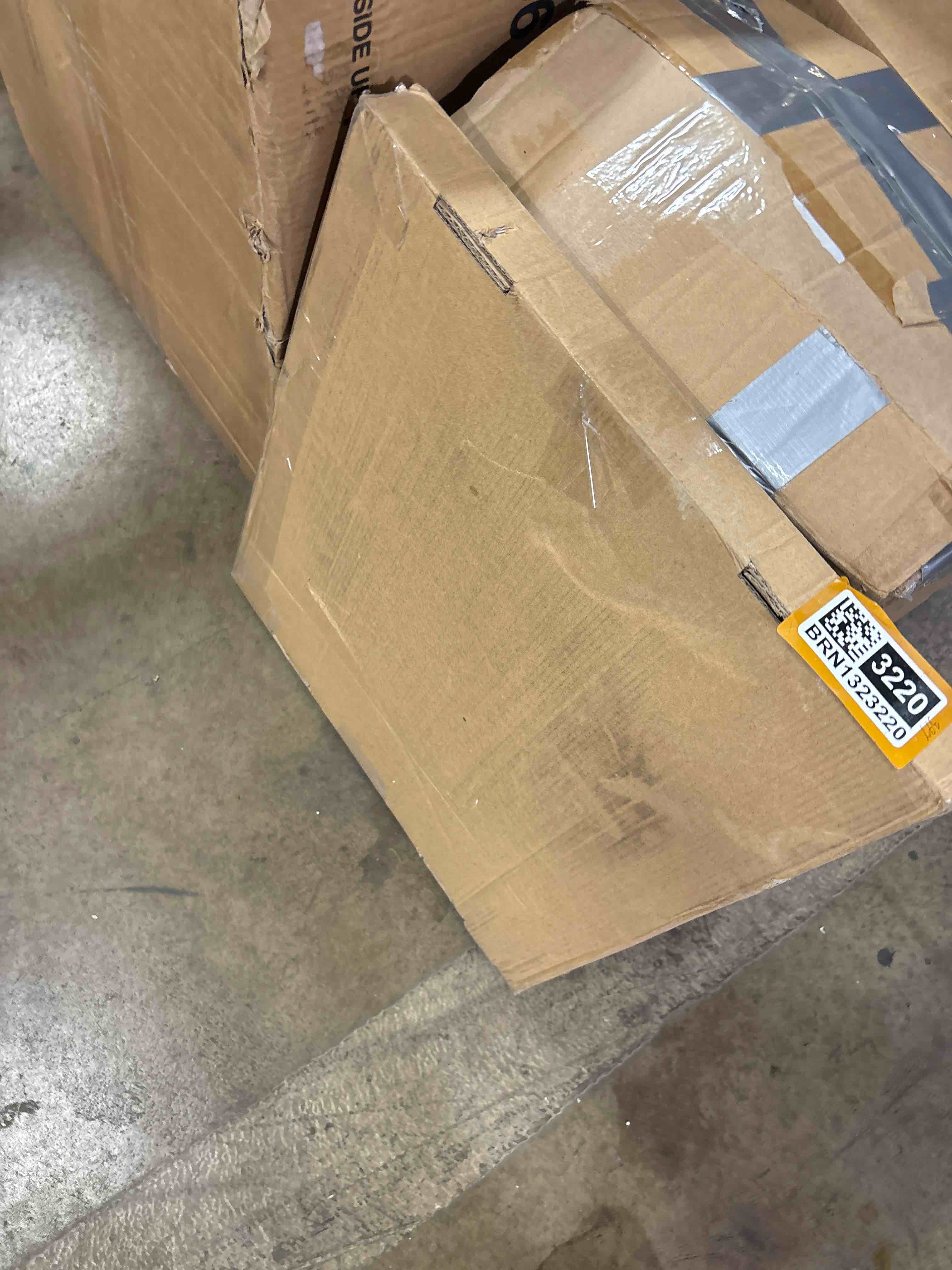 https://s3.amazonaws.com/lotting-images-prod/phillipi/BRN1323220_1756400072191.jpeg