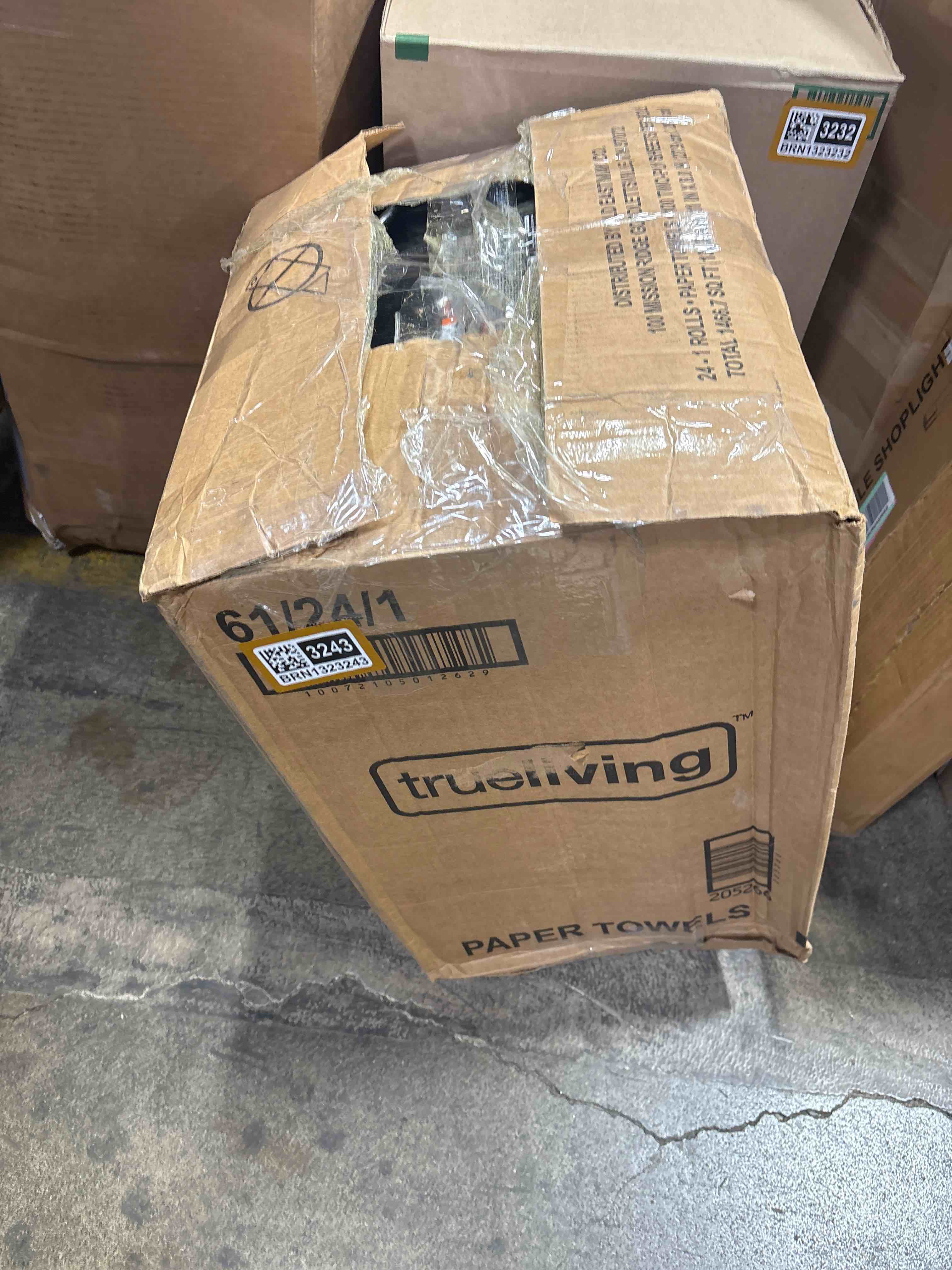 https://s3.amazonaws.com/lotting-images-prod/phillipi/BRN1323243_1756738856393.jpeg