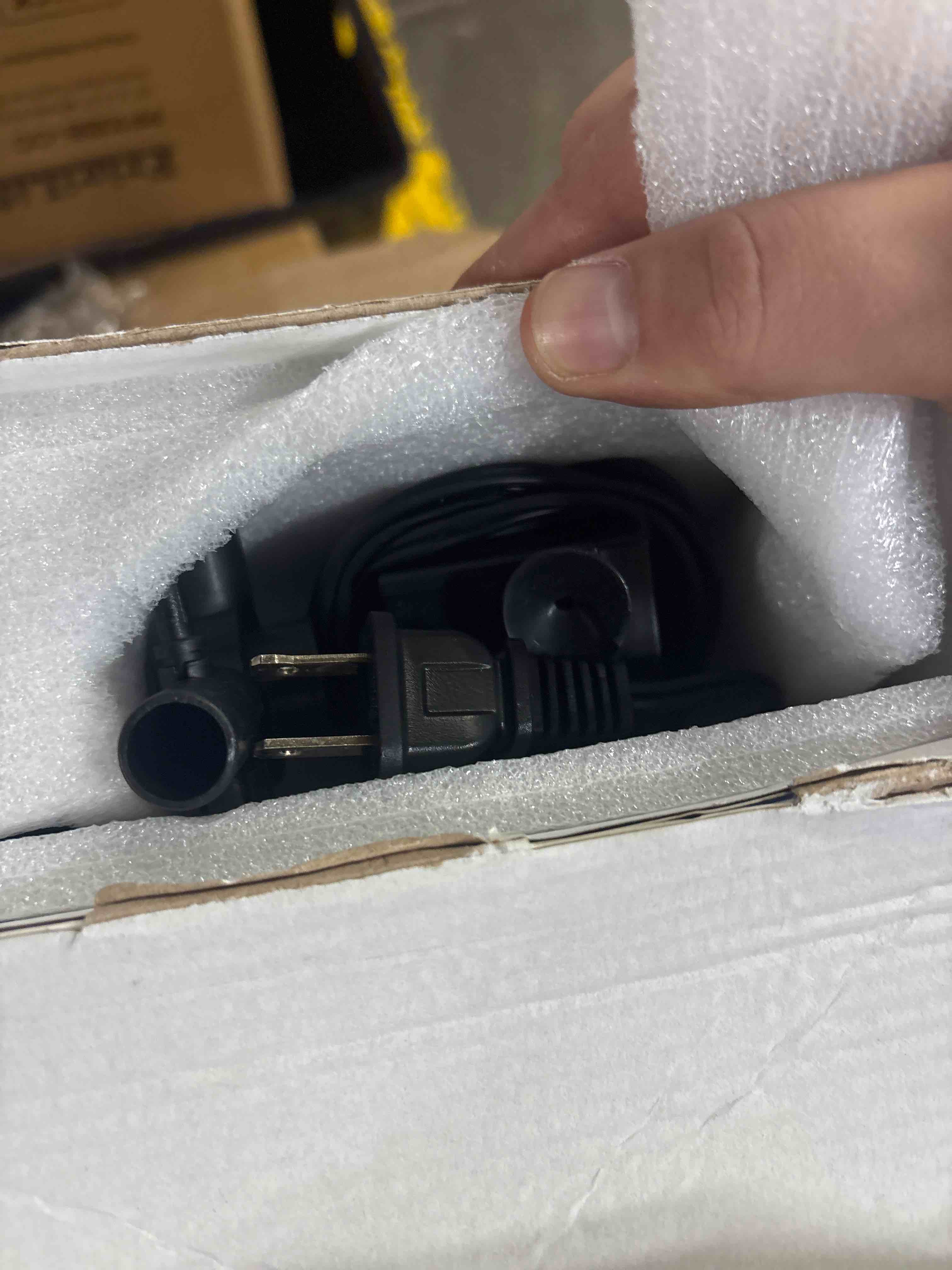 https://s3.amazonaws.com/lotting-images-prod/phillipi/BRN1323415_1757951350407.jpeg