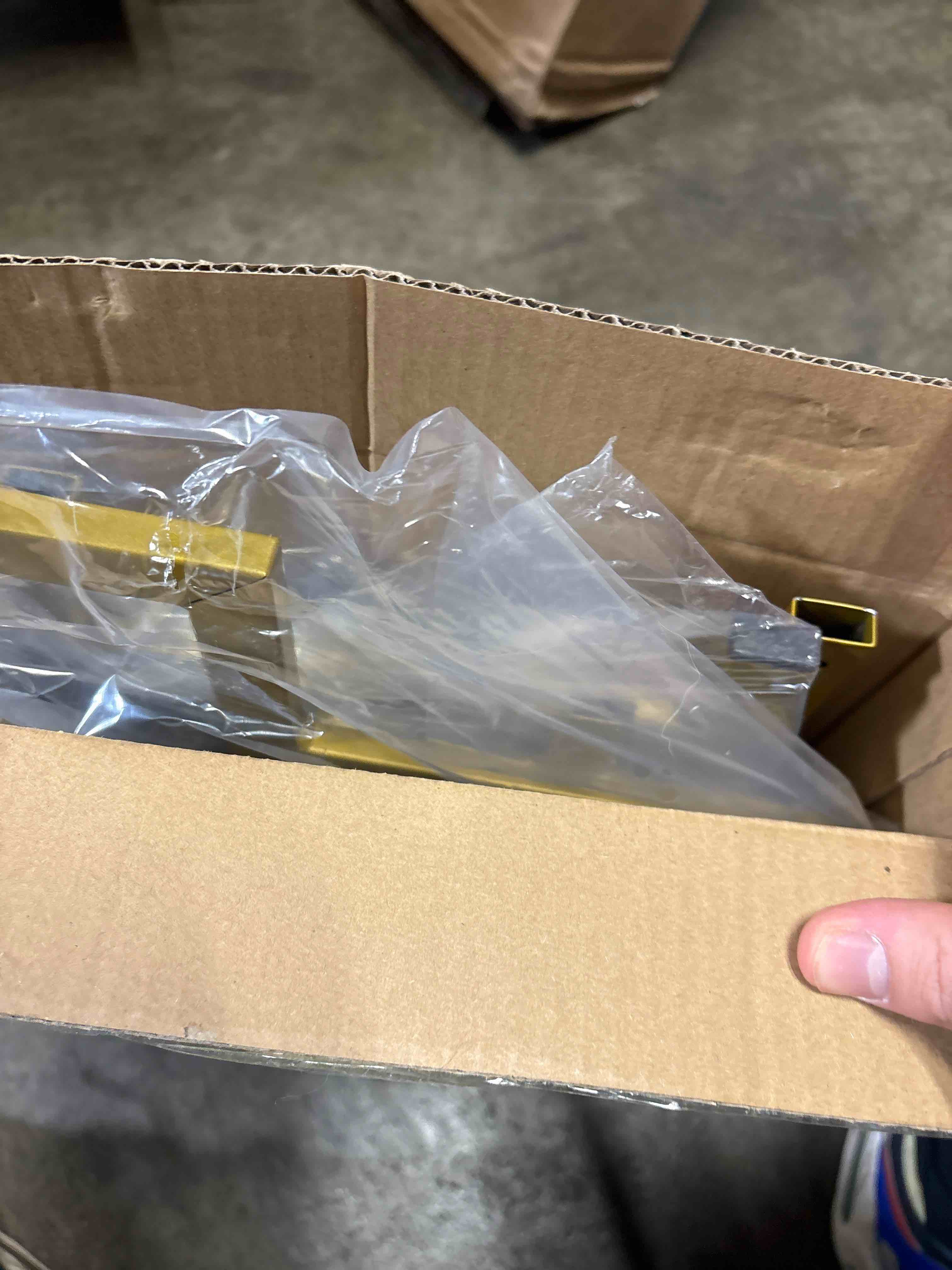 https://s3.amazonaws.com/lotting-images-prod/phillipi/BRN1323545_1758898990096.jpeg