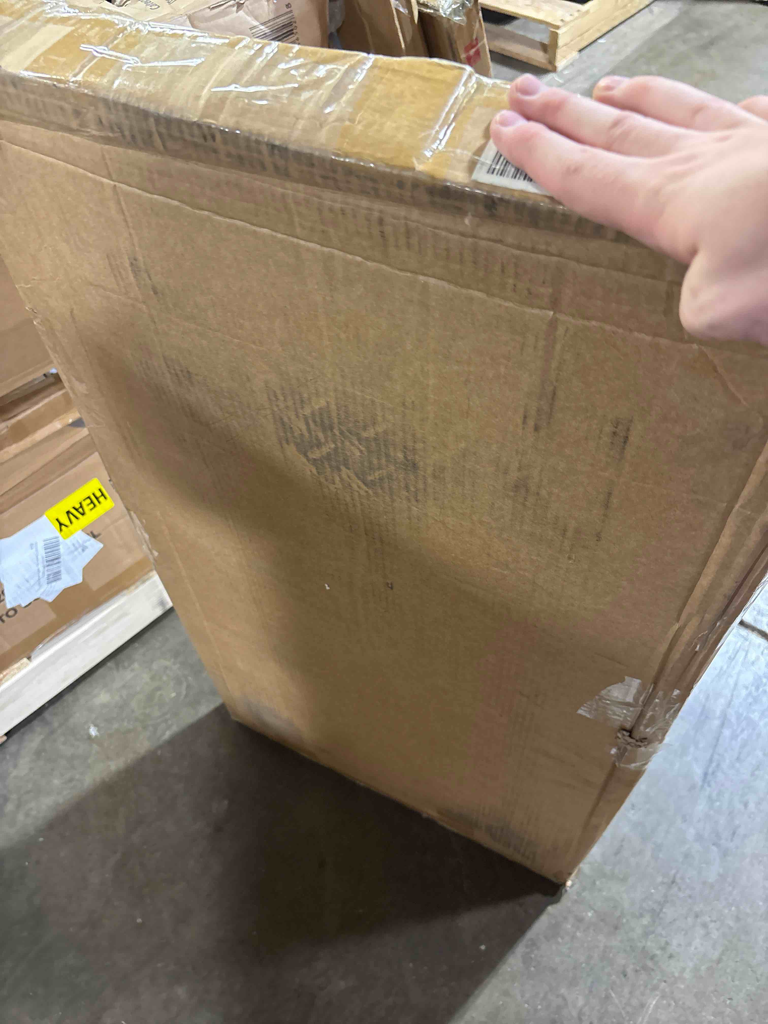 https://s3.amazonaws.com/lotting-images-prod/phillipi/BRN1323720_1759853619427.jpeg