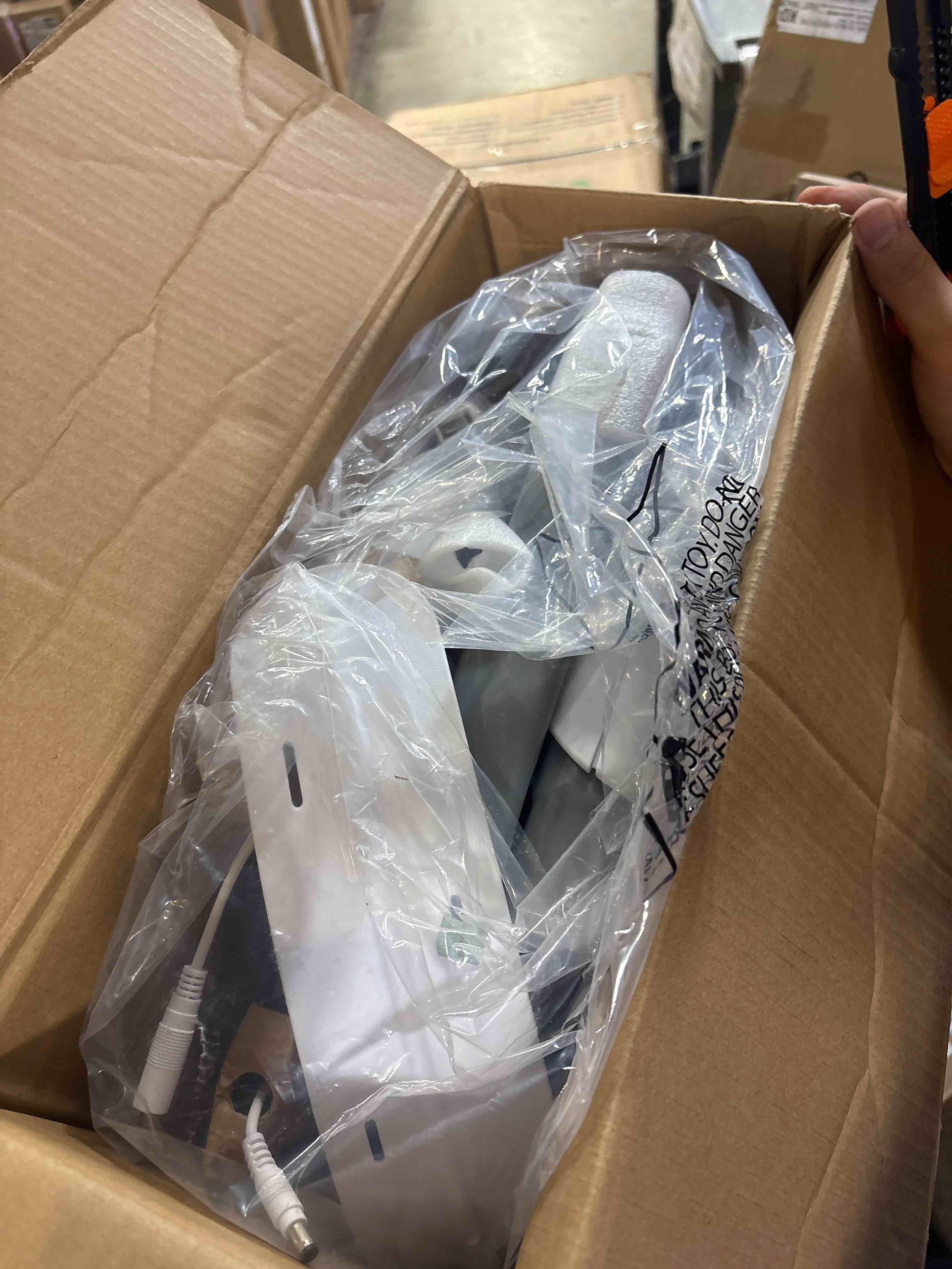 https://s3.amazonaws.com/lotting-images-prod/phillipi/BRN1323768_1760469049143.jpeg