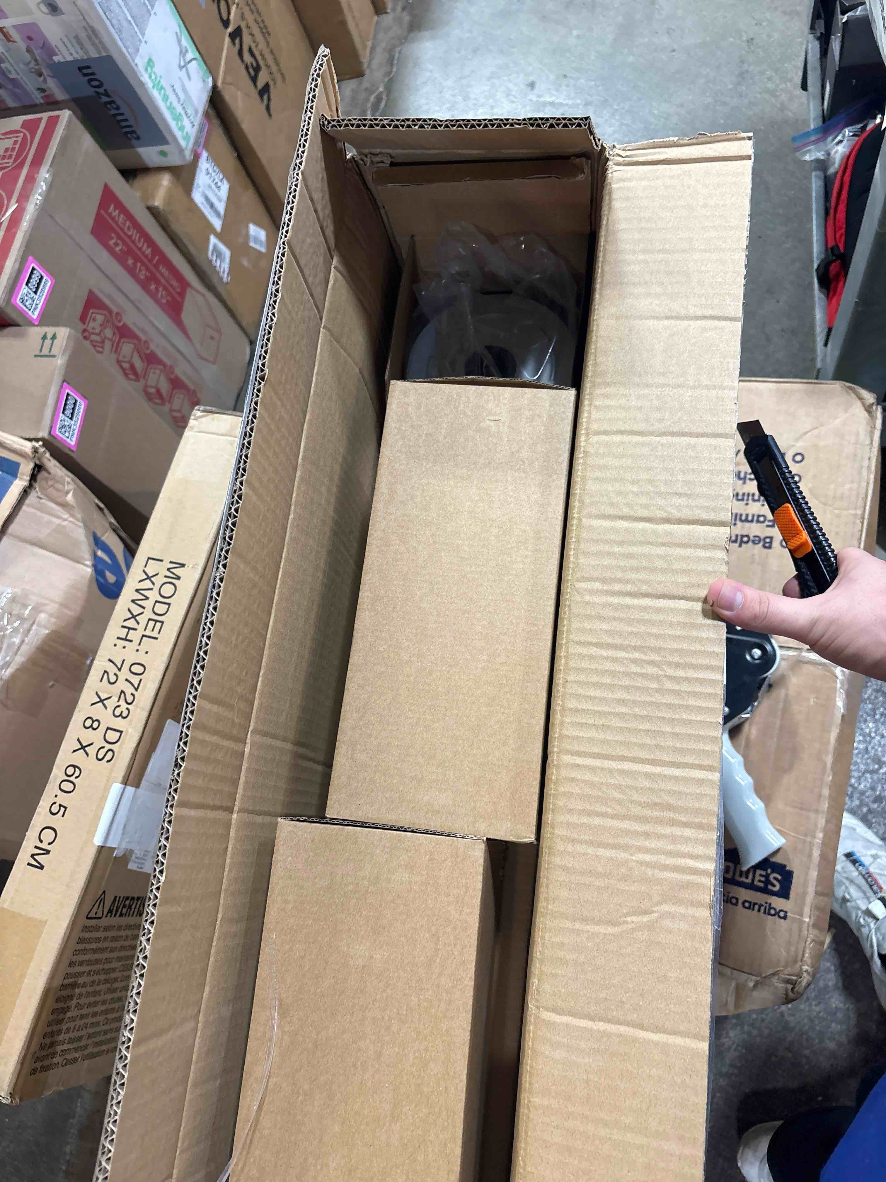 https://s3.amazonaws.com/lotting-images-prod/phillipi/BRN1323778_1760470482601.jpeg