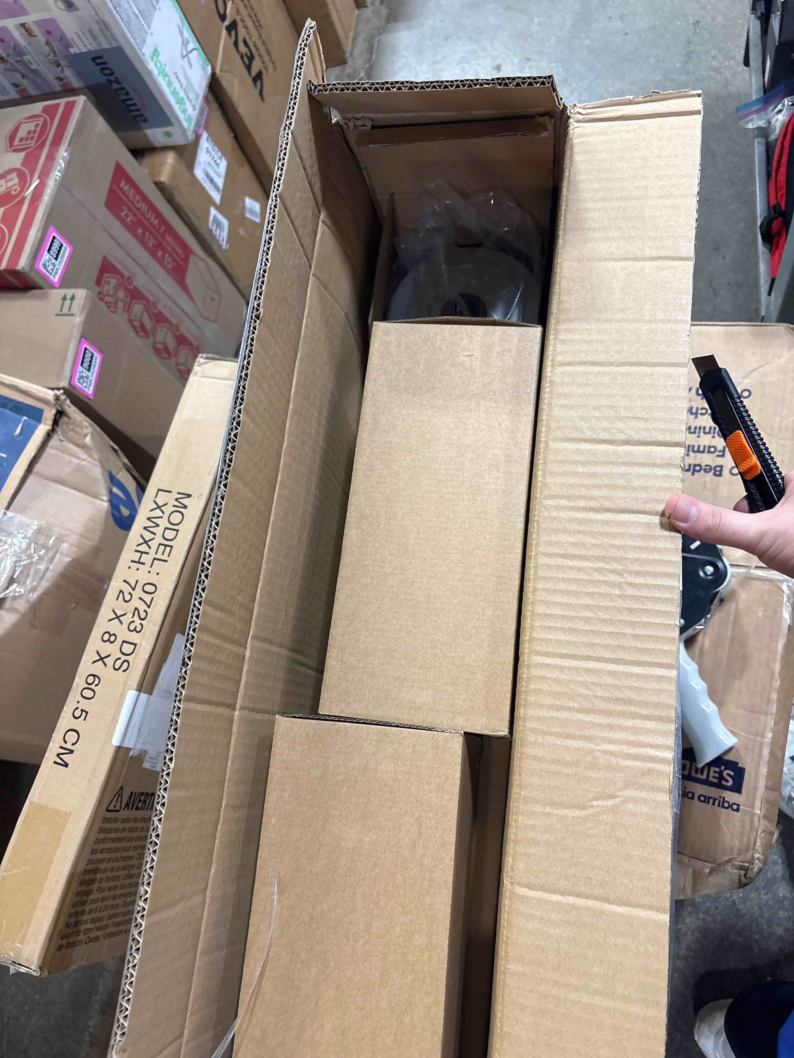 https://s3.amazonaws.com/lotting-images-prod/phillipi/BRN1323778_1760470483520.jpeg