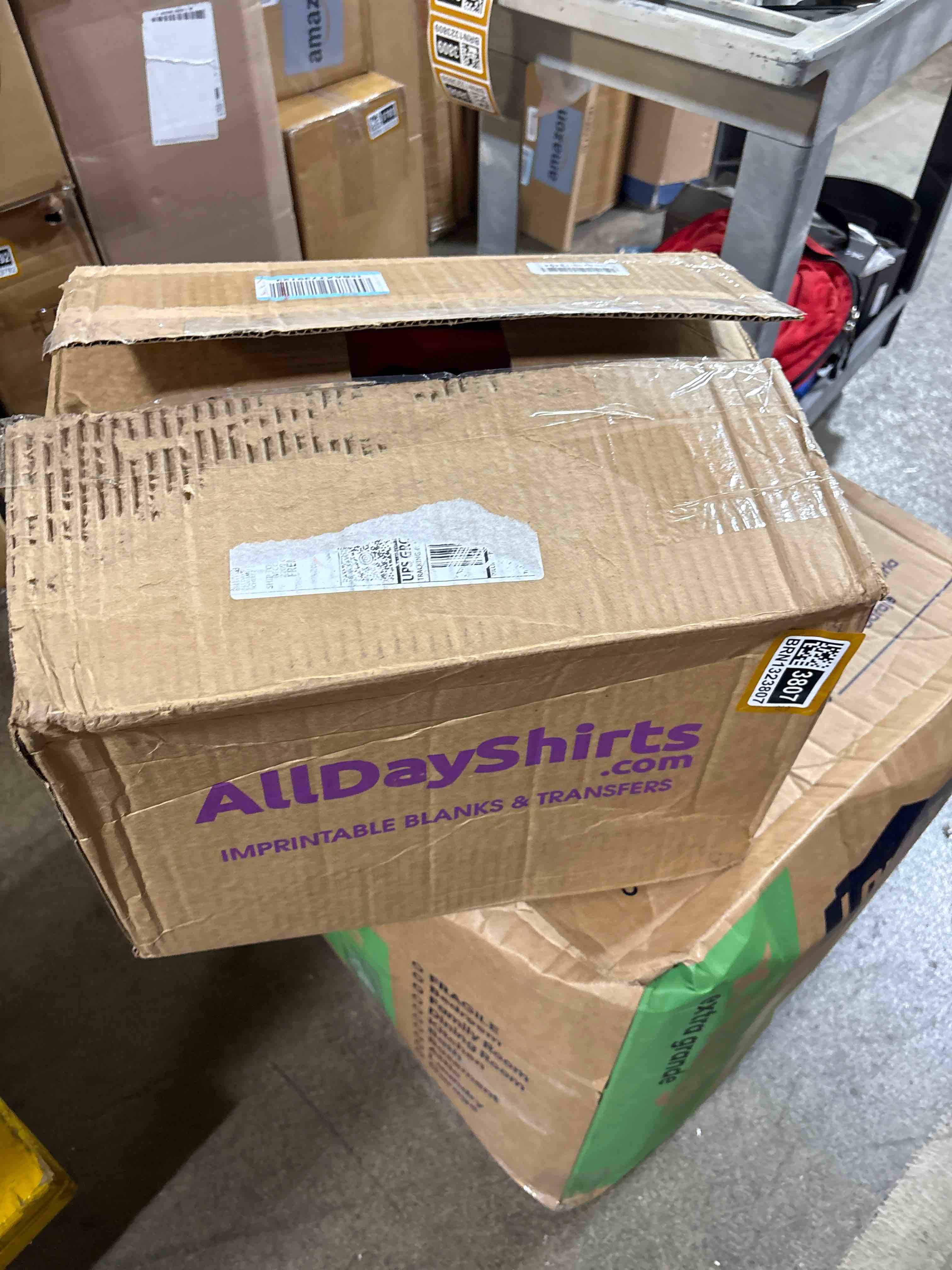 https://s3.amazonaws.com/lotting-images-prod/phillipi/BRN1323807_1760549459856.jpeg