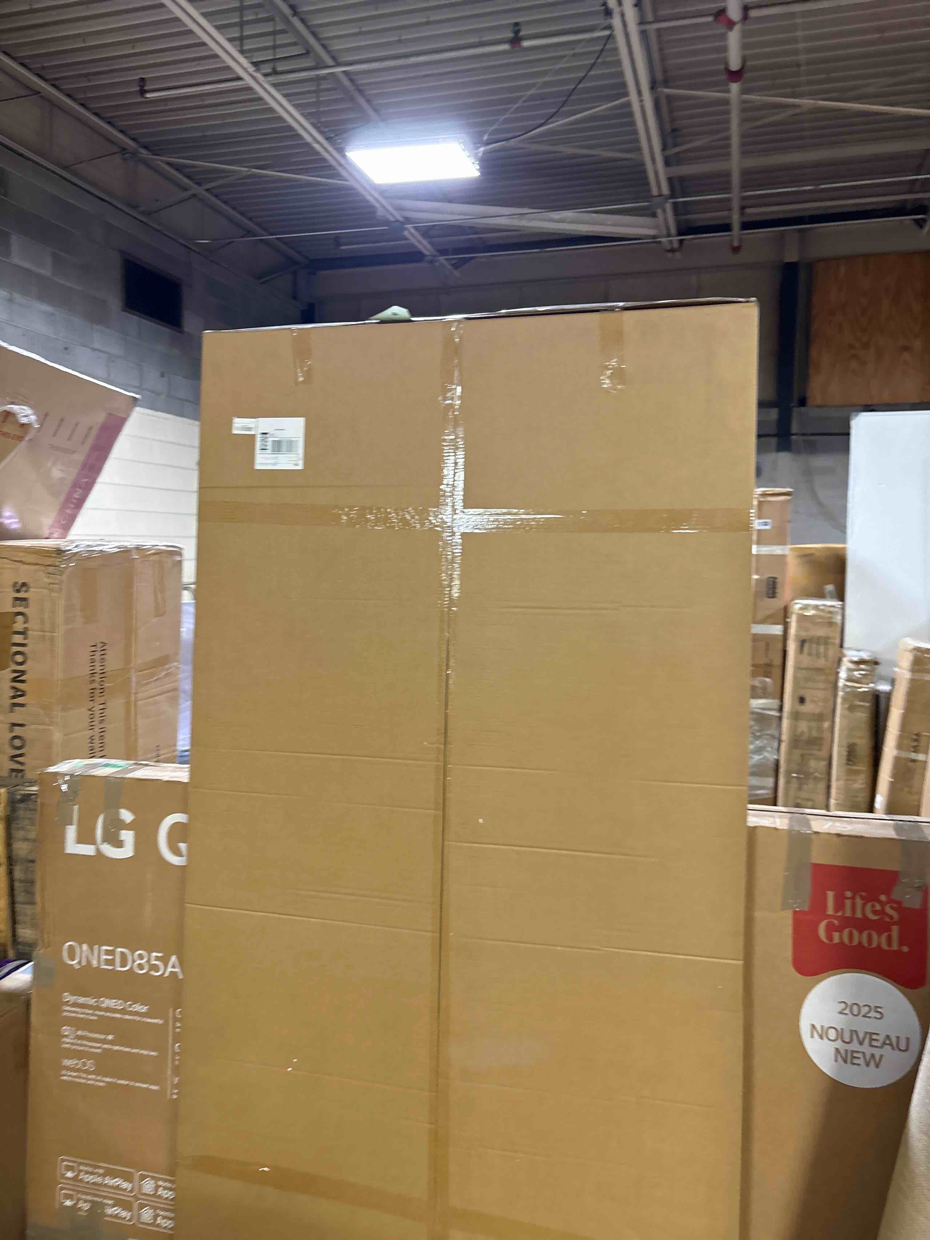 Condition photo showing New/Like New for LAY Look at You Oversized Mirror 78x39 - Black Frame, Aluminium Explosion-Proof Glass, Full-Length