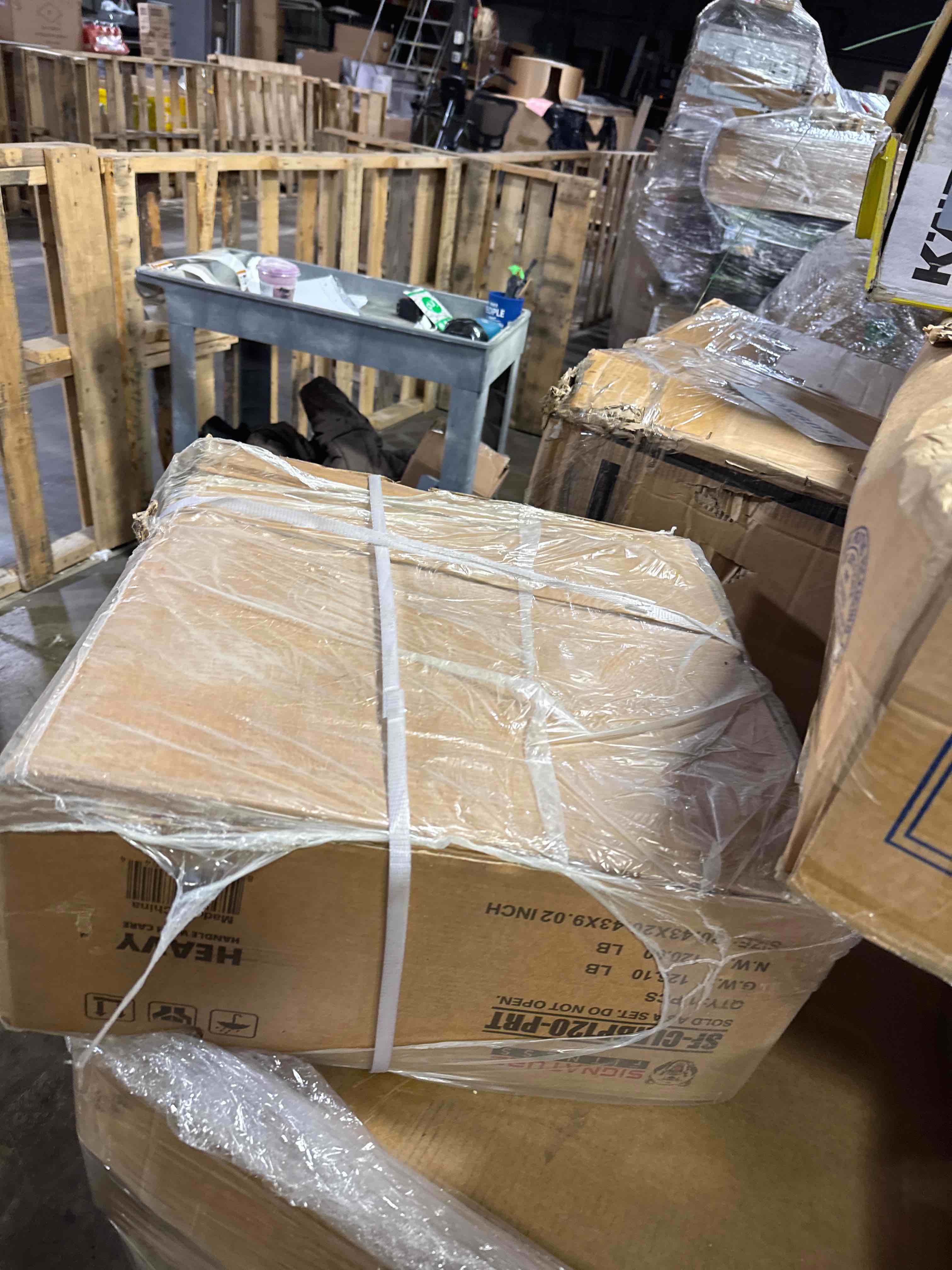 Condition photo showing New/Like New for signature fitness 2" olympic bumper plate weight plates with steel hub, 120-pound set, 2x 10lb, 2x 15lb, 2x 35lb