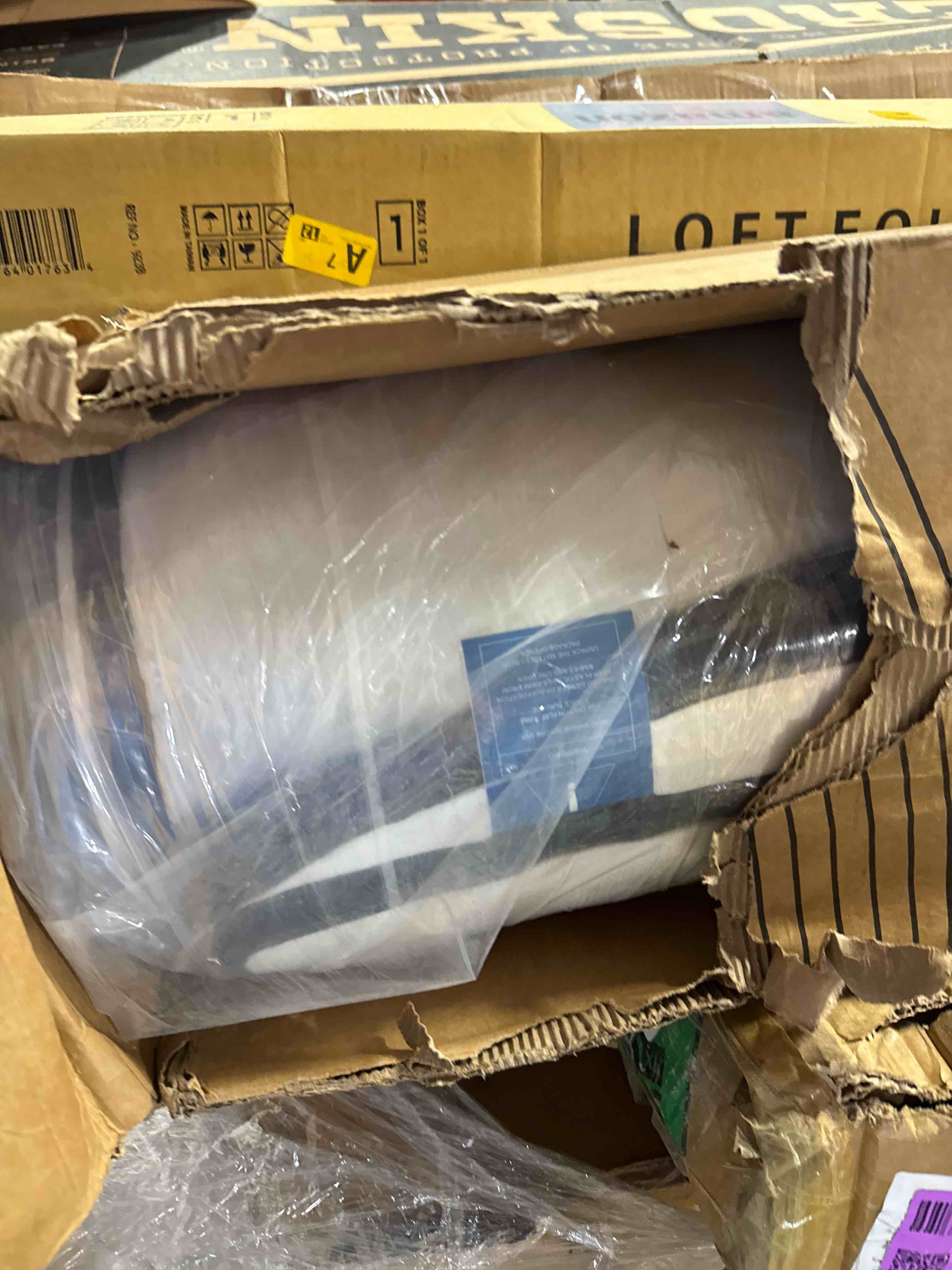 Condition photo showing New/Like New for full size mattress, 10 inch full mattress in a box, memory foam hybrid mattresses with individual pocket spring for motion isolation & silent sleep, pressure relief, medium firm