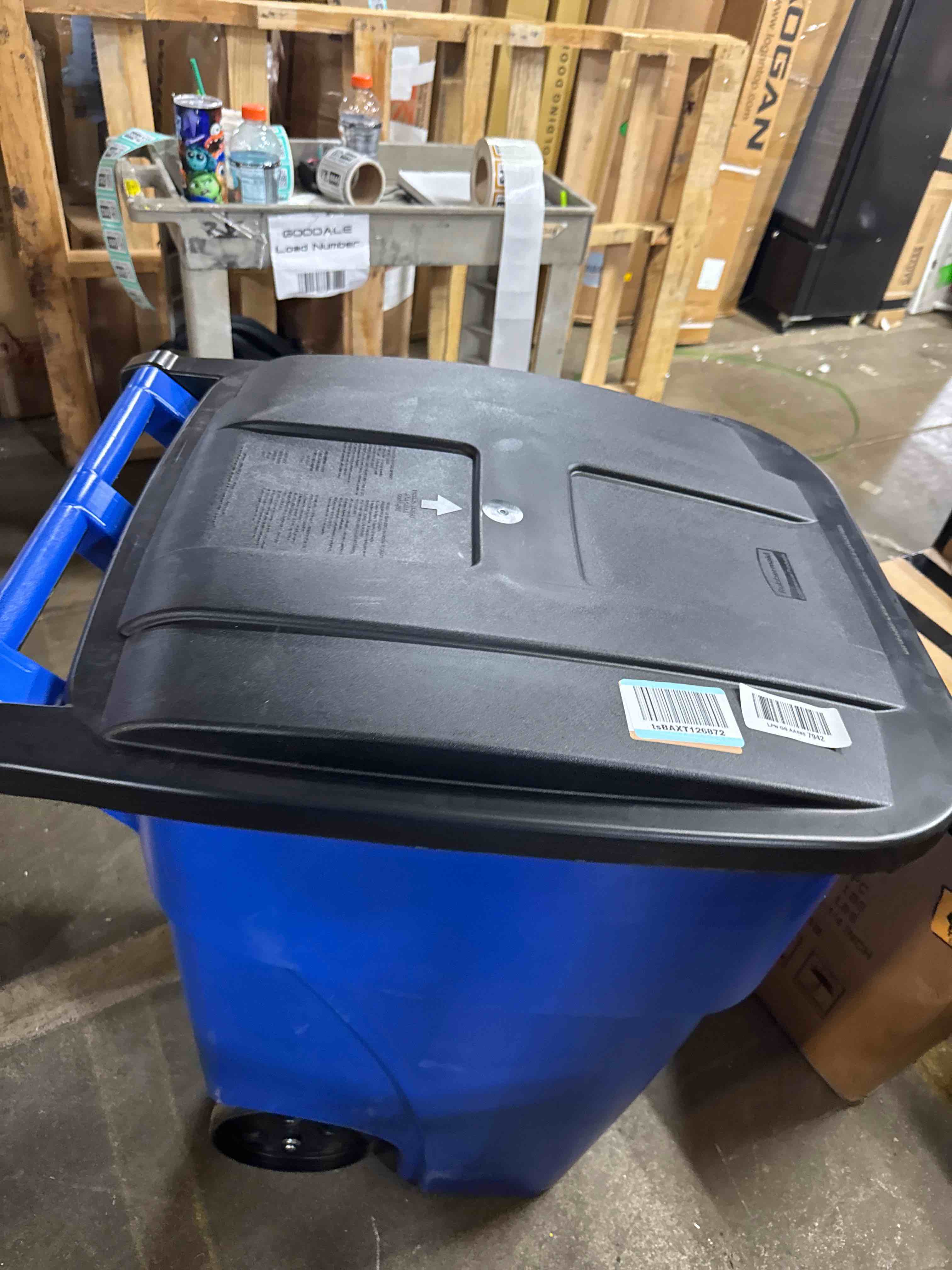 rubbermaid commercial products brute rollout trash/garbage can/bin with wheels, 50 gal, blue, for restaurants/hospitals/offices/back of house/warehouses