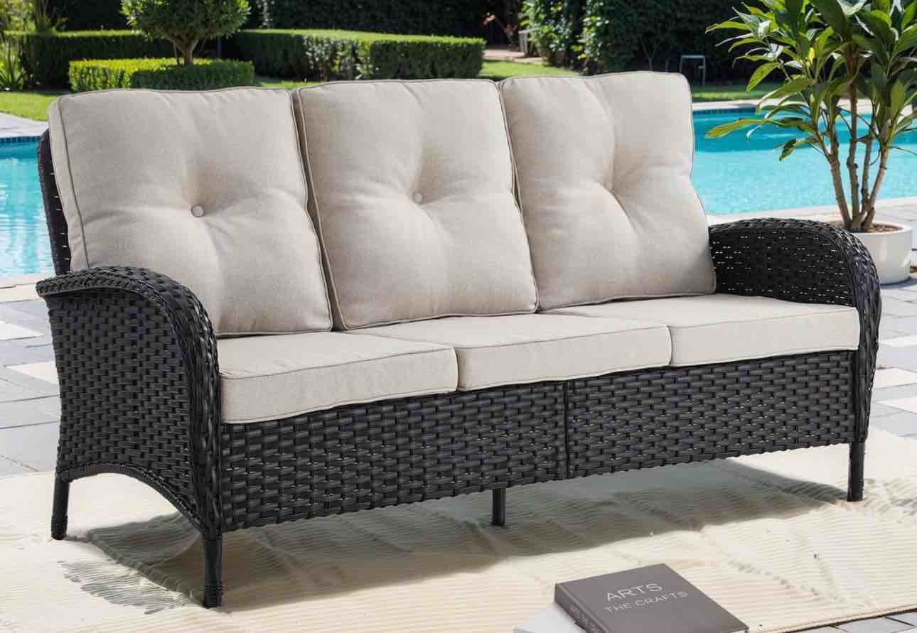 Outdoor Wicker Patio Sofa with Deep Seating