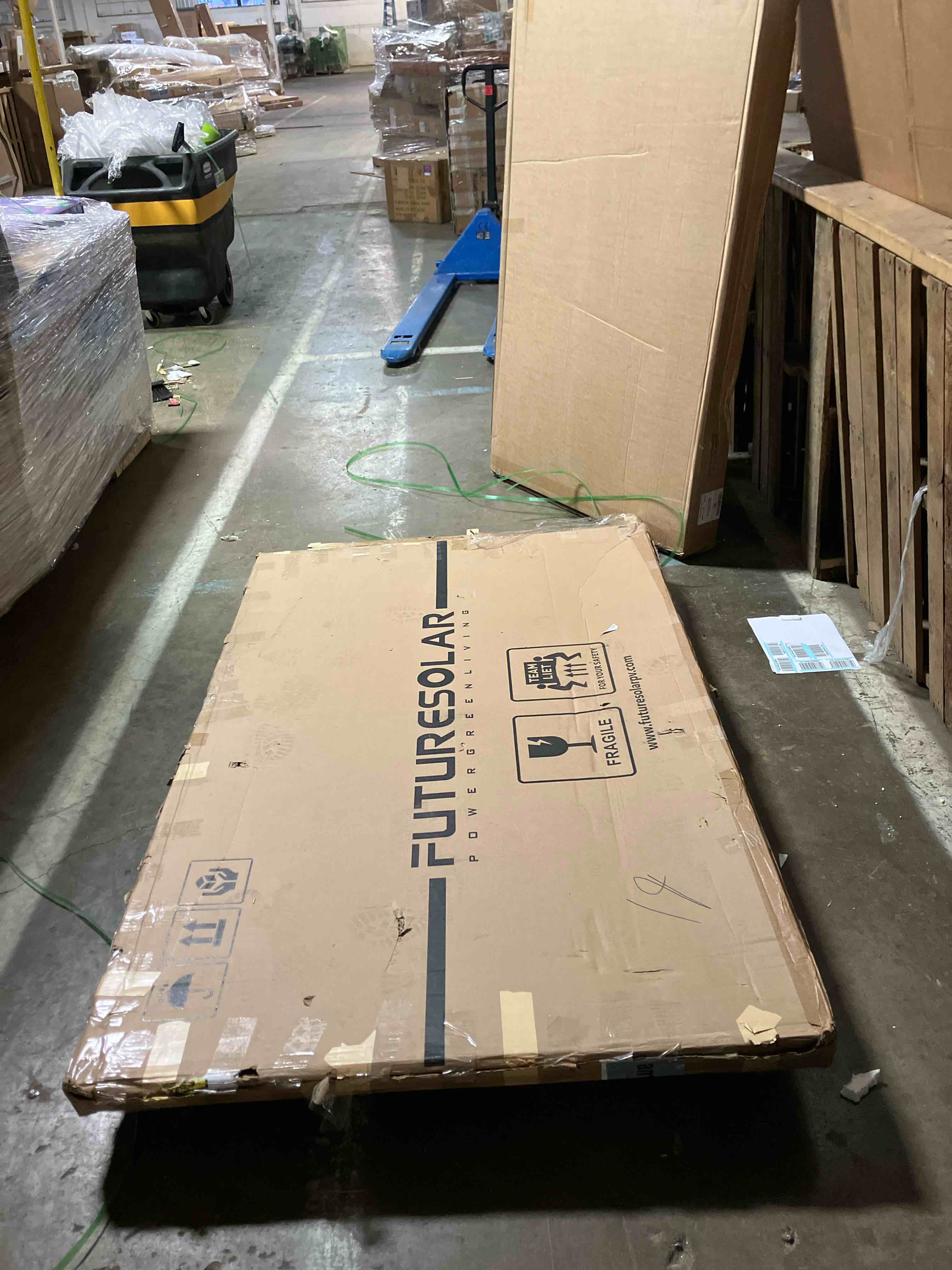 Condition photo showing New/Like New for Renogy 200W ShadowFlux Anti-Shading N-Type Solar Panel, 12V 200 Watt Solar Panel 25% High-Efficiency, PV Module Power Charger for RV Marine Rooftop Farm Battery and Other Off-Grid Applications 200W ShadowFlux N-Type Panel