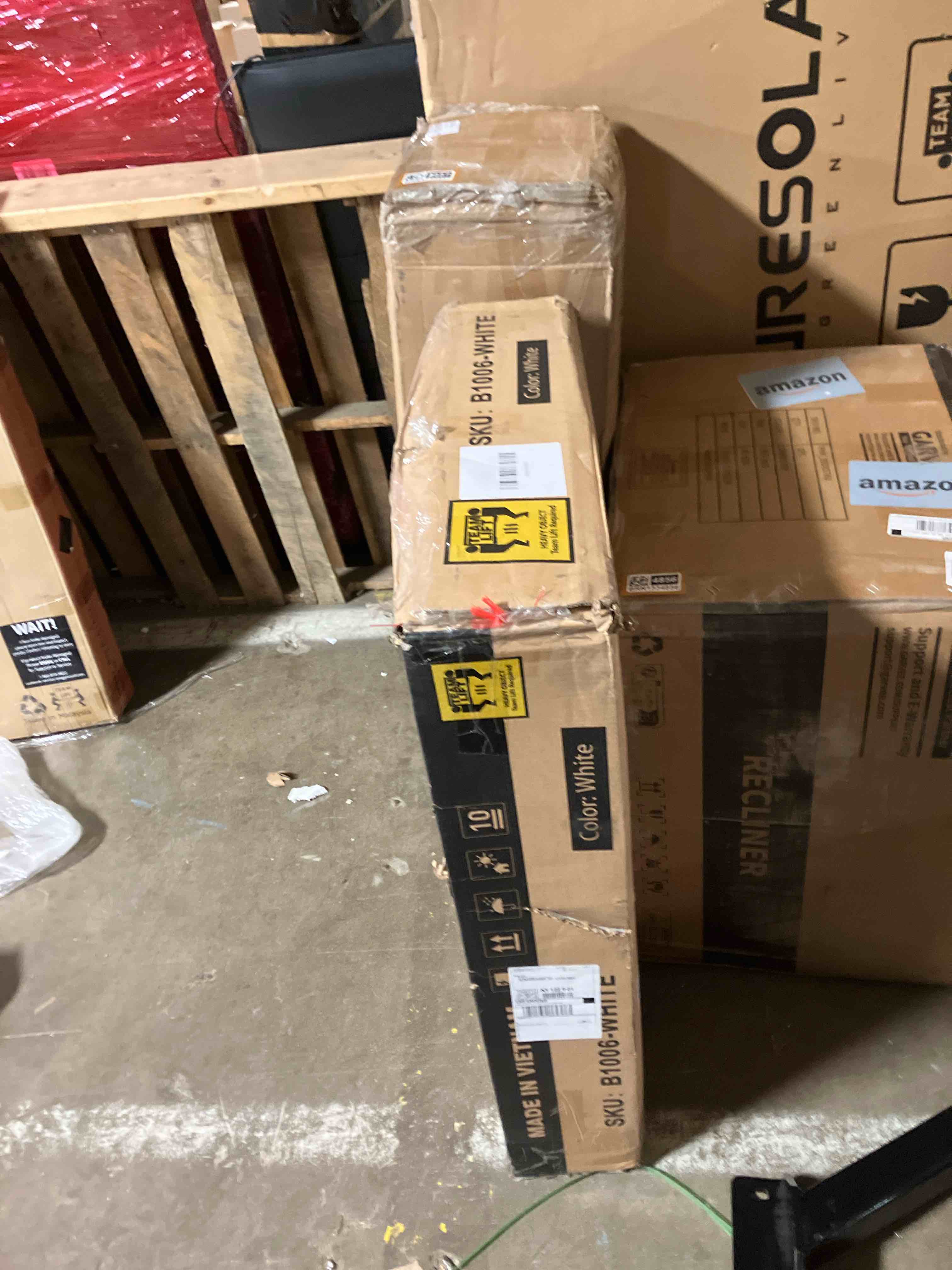 Condition photo showing New/Like New for CloudRest Pro - Vanity Desk with Mirror and Lights, Makeup Vanity Table with 4 Drawers & Storage Shelves - White