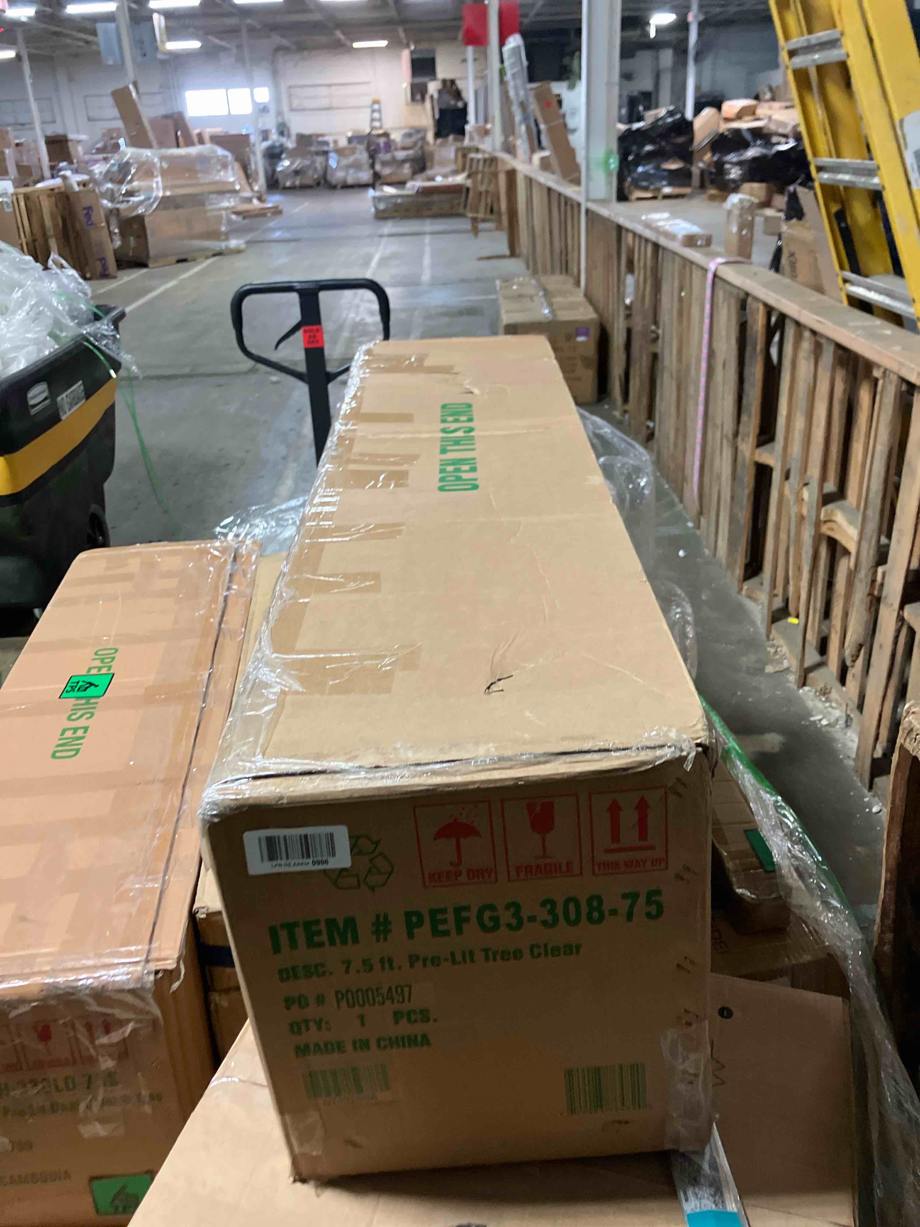 Condition photo showing New/Like New for National Tree Company 7.5 ft Pre-Lit Dunhill Fir Artificial Christmas Tree, 700 LED Lights, 2,514 Tips, Foot Pedal, 10 Light Functions, Includes Stand, Green