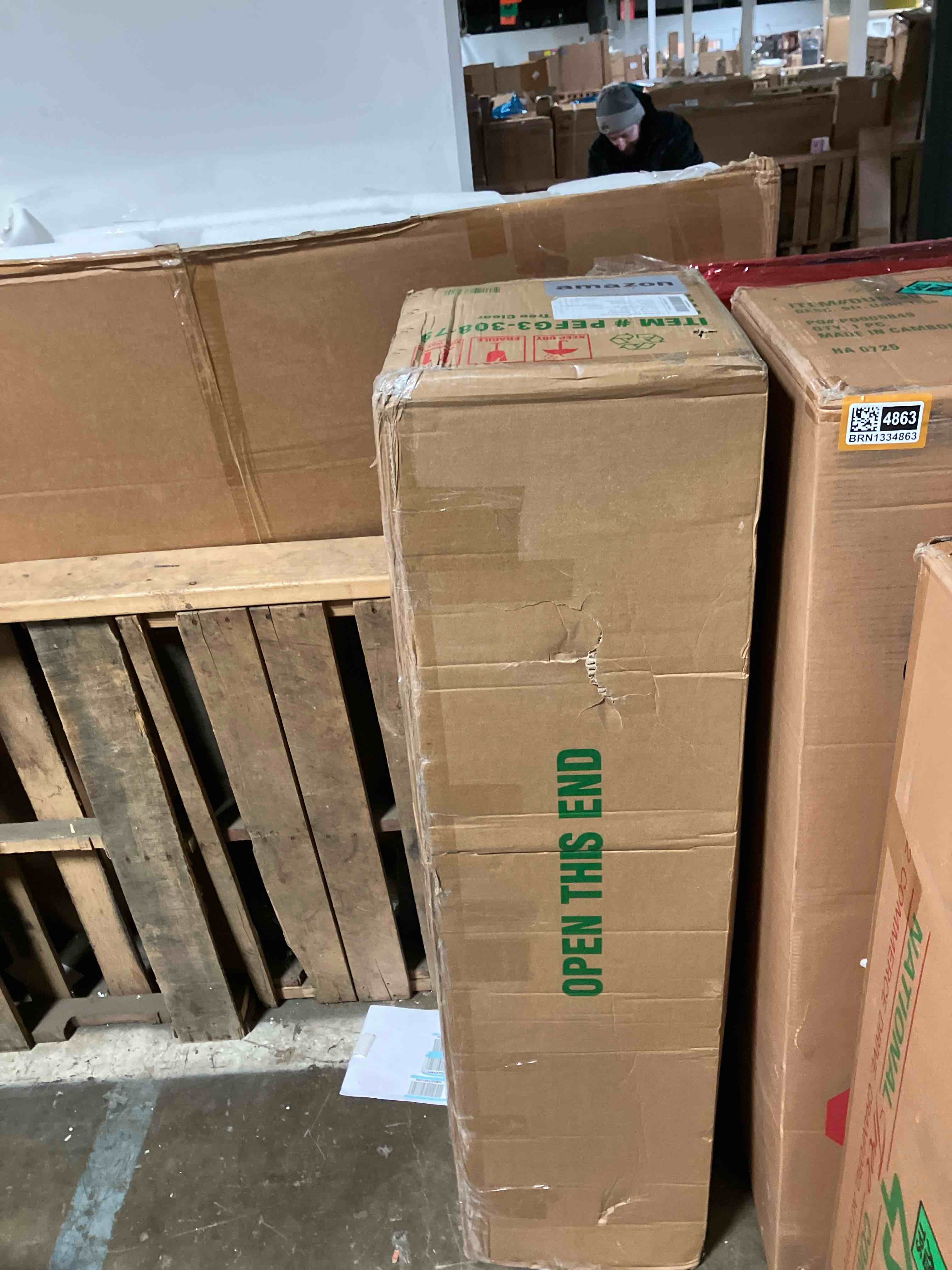 Condition photo showing New/Like New for M-D Building Products 66449 2 in. x 72 in. Polished Aluminum Carpet Trim w/ Screw Nails