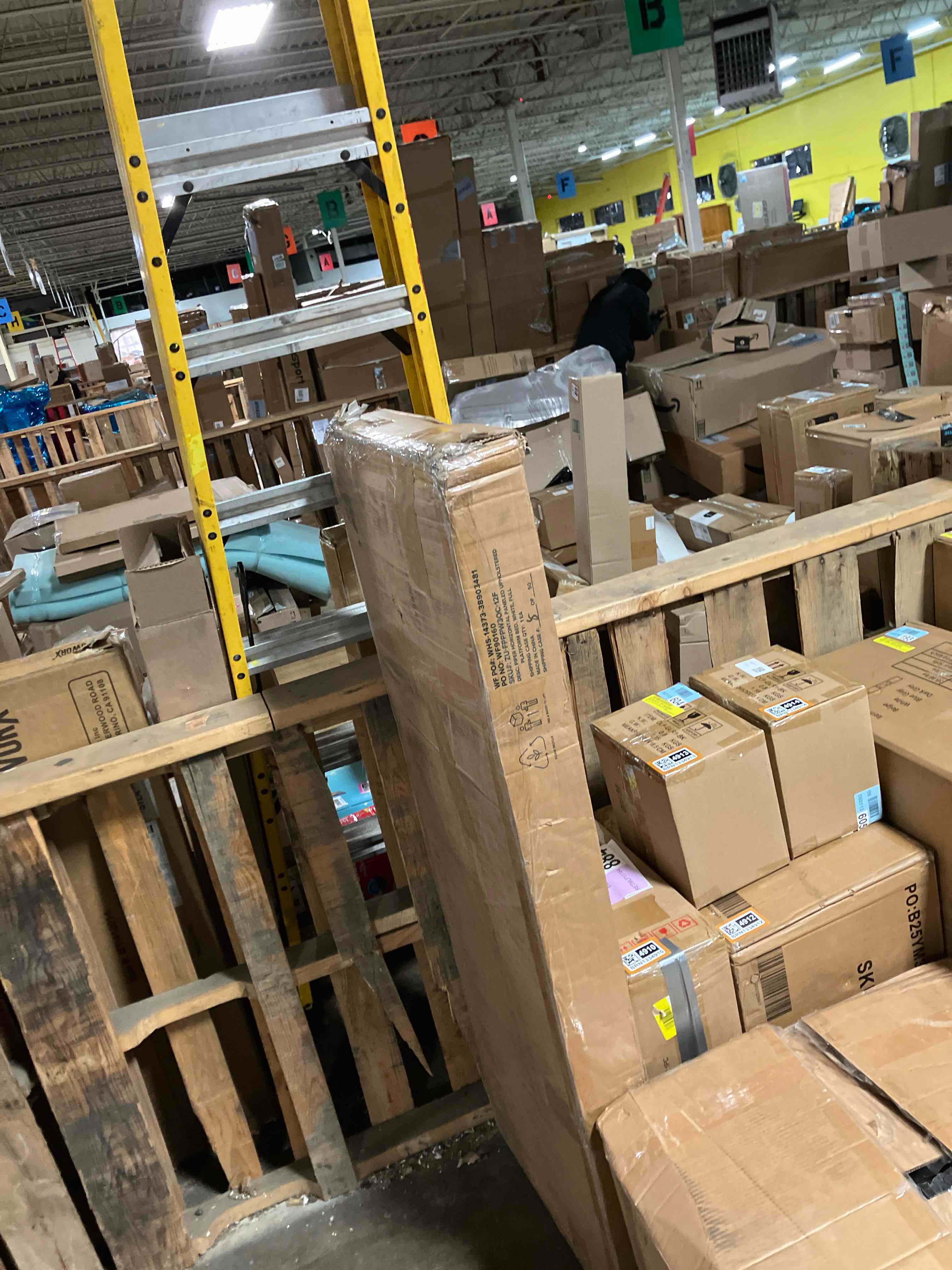 Condition photo showing New/Like New for Ussery Horizontal Panel Upholstered Platform Bed By Ebern Designs Full