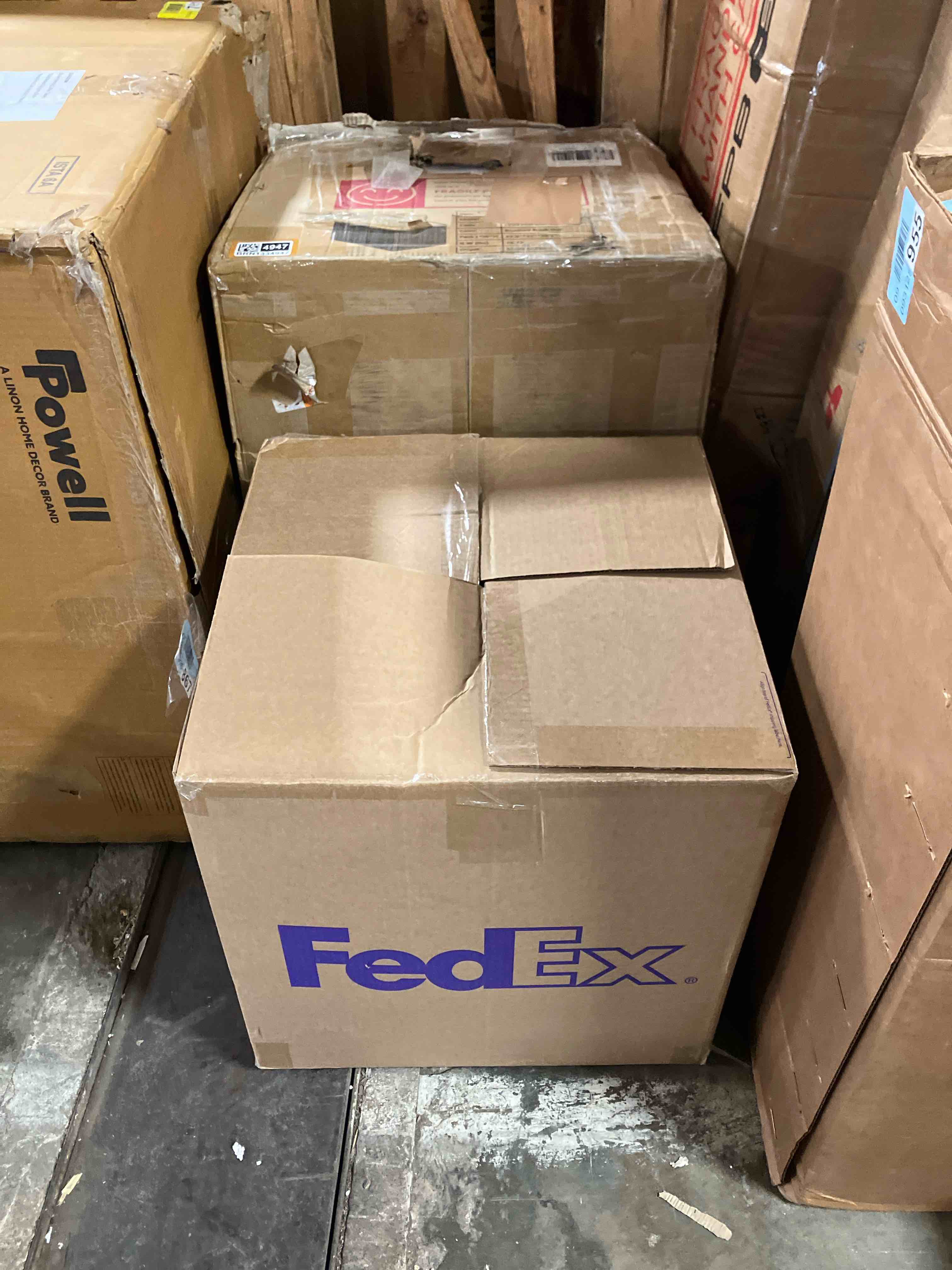 Condition photo showing Good Condition for Hampton Double Flange Embroidered Contrast Edge Comforter Queen  (Used)