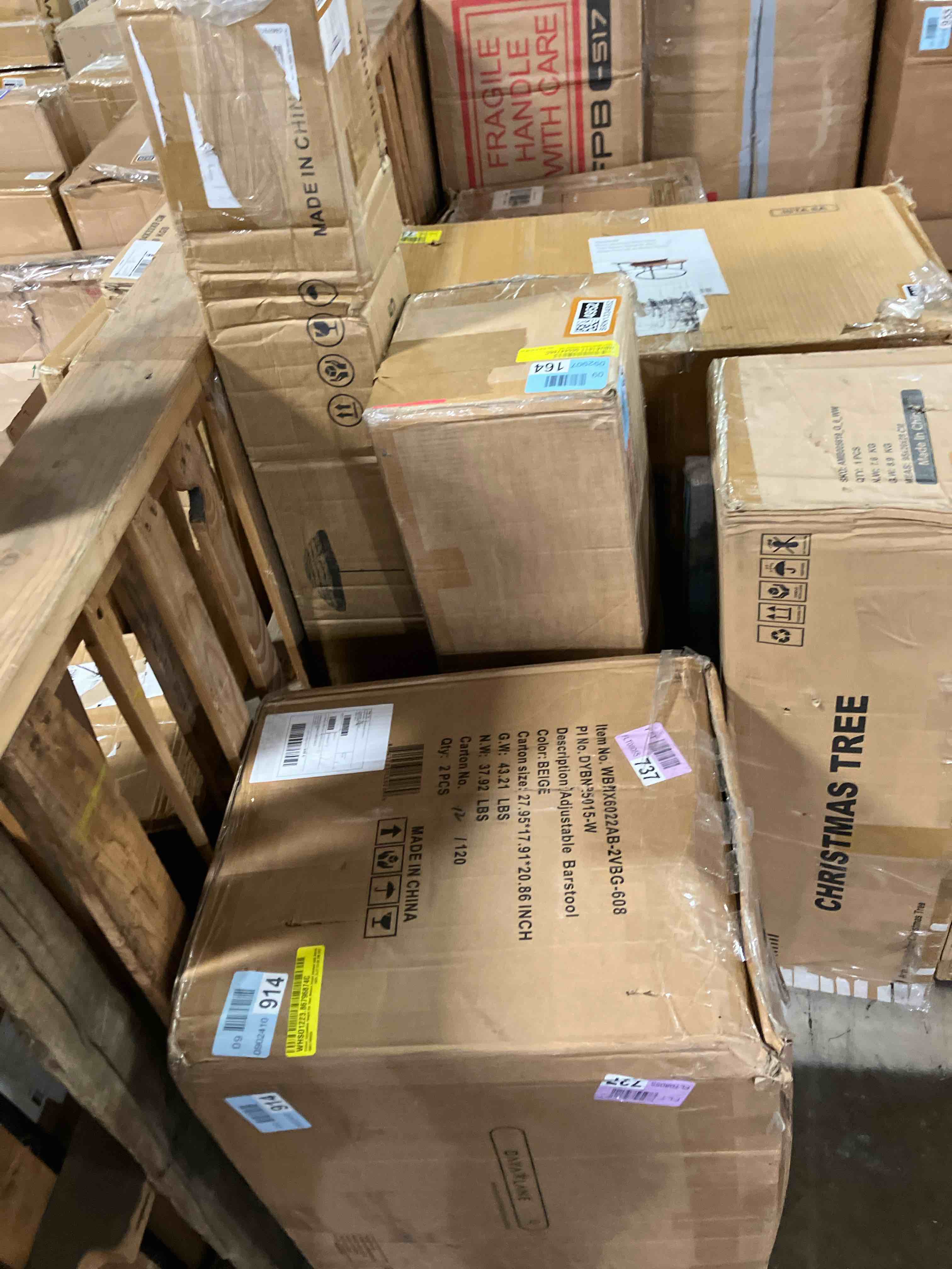 Condition photo showing New/Like New for Swivel Adjustable Height Bar Stool Modern Velvet Barstool 