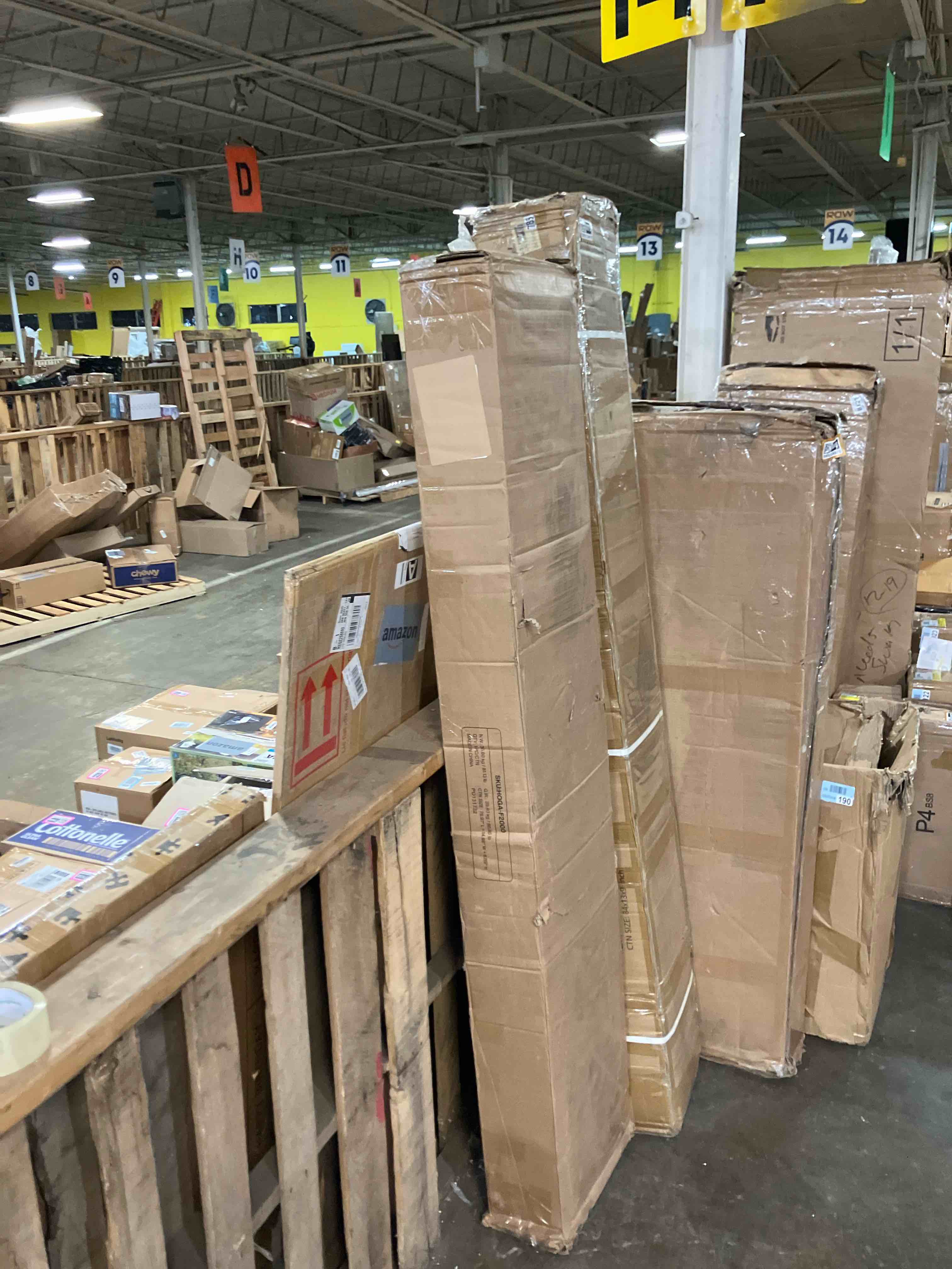 Condition photo showing New/Like New for 70.8 Inch Console Table Long Narrow Sofa Table 