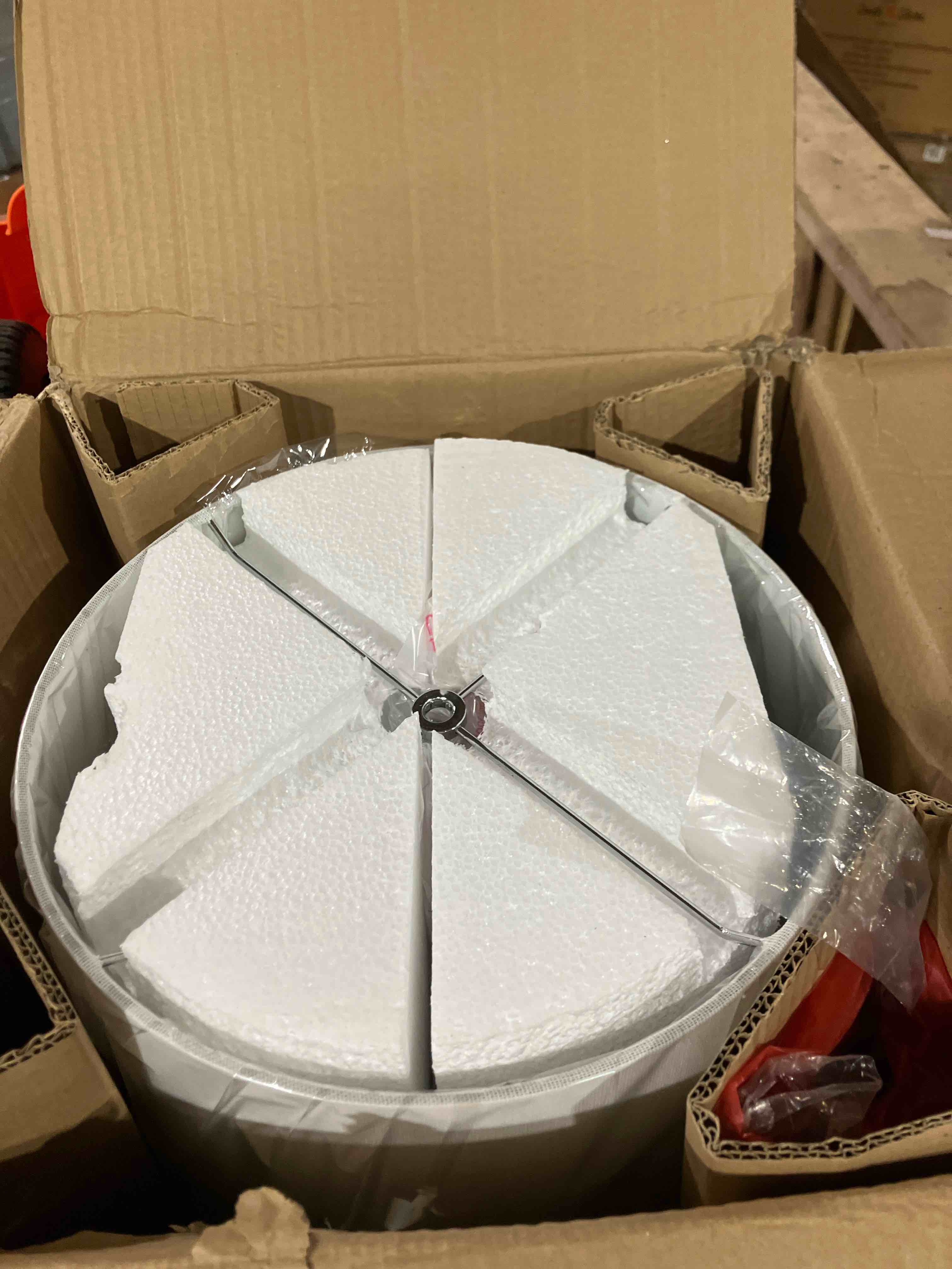 Condition photo showing New/Like New for Nourison 26  Coastal Feather Texture Table Lamp for Bedroom  Living Room  Dining Room  End Table  Glossy White