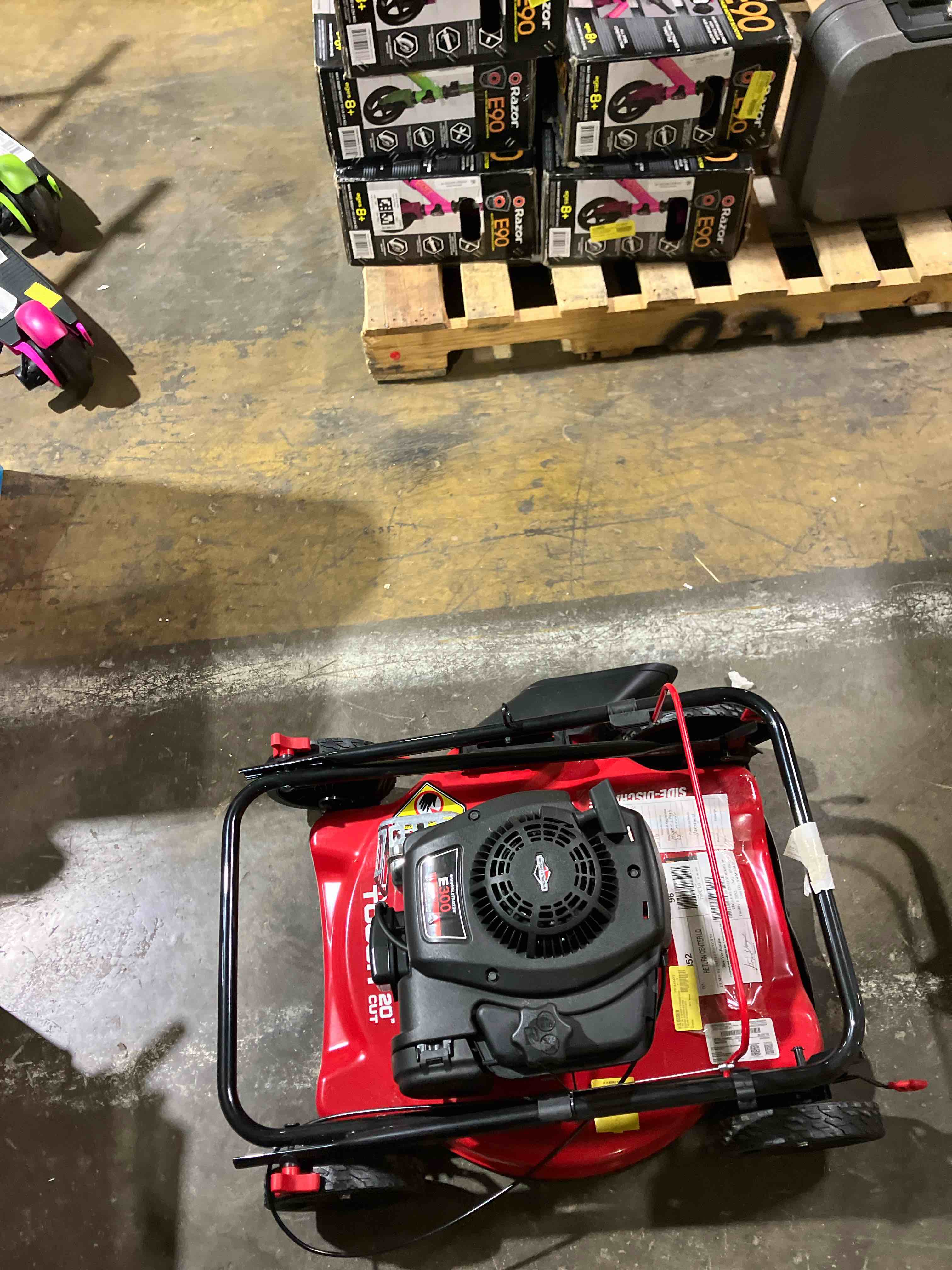 Condition photo showing Good Condition for Hyper Tough 20-inch Gas Push Mower With 125cc Briggs & Stratton Engine (slightly used)