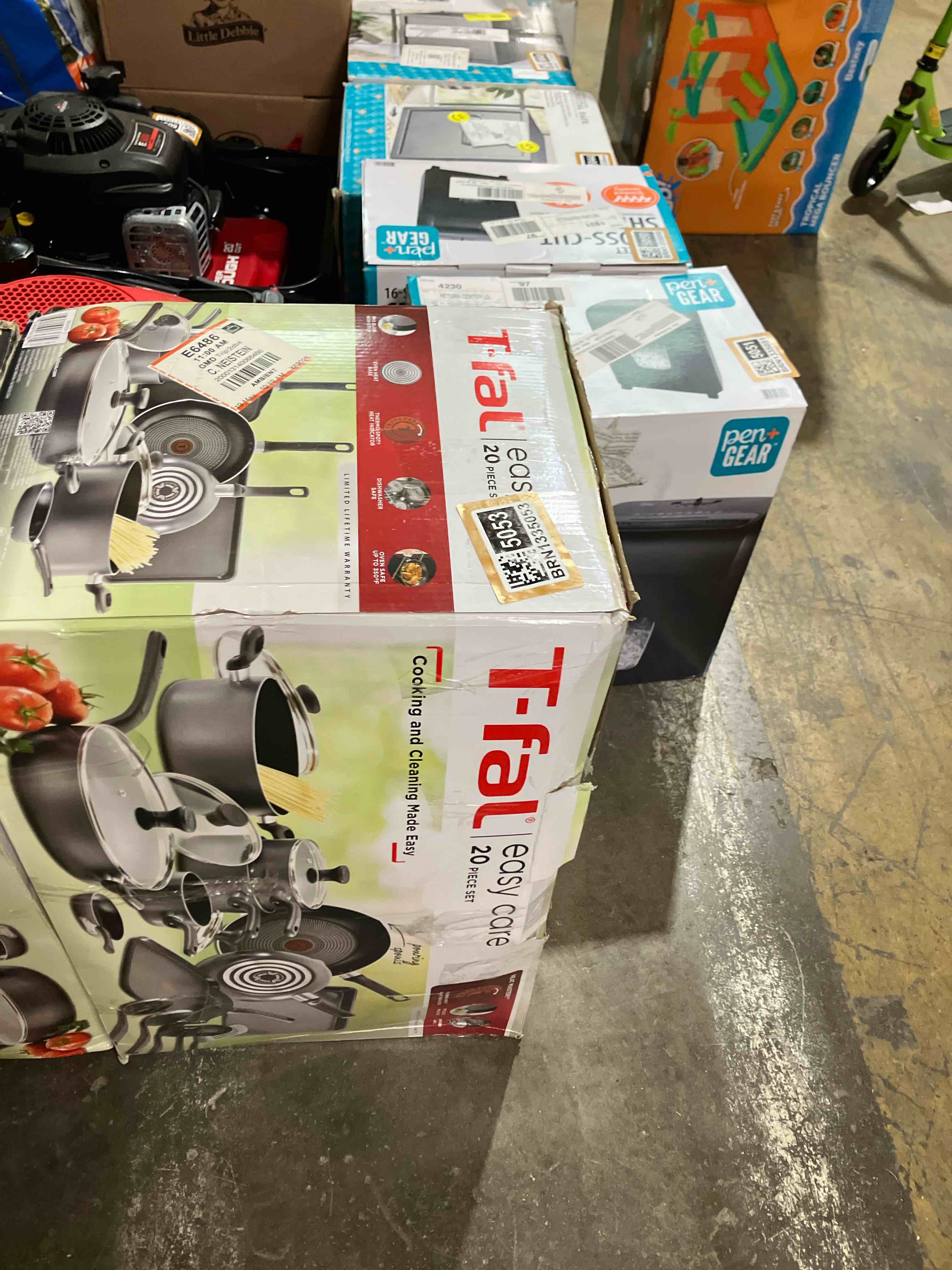 Condition photo showing New/Like New for T-fal Easy Care 20-Piece Nonstick Cookware Set, Thermospot. (GREY)